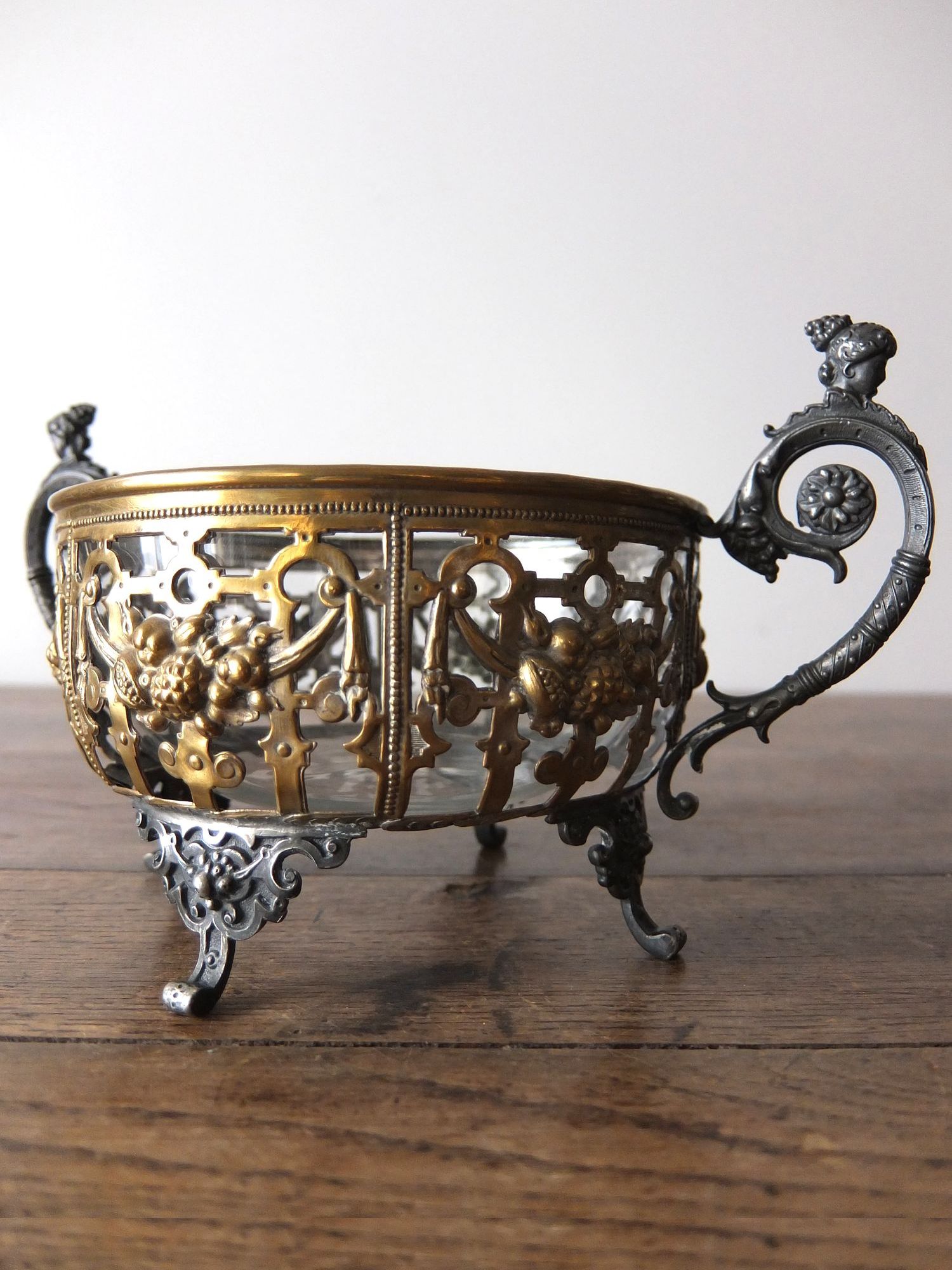 Jardiniere (A0116)