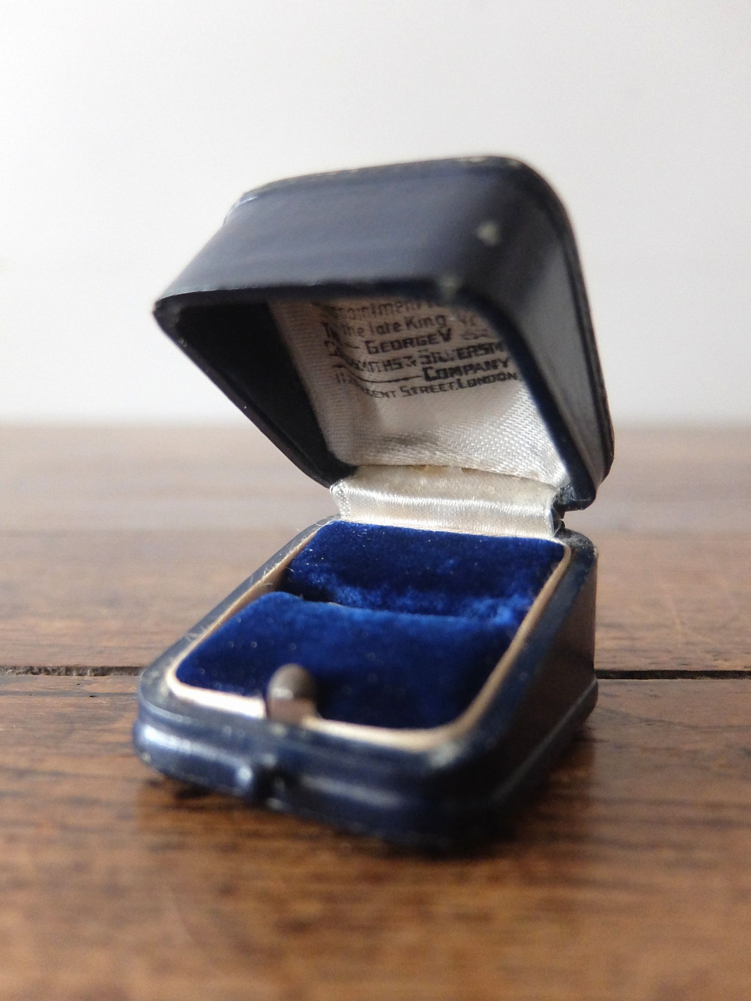 Antique Jewelry Box (A0226-07)