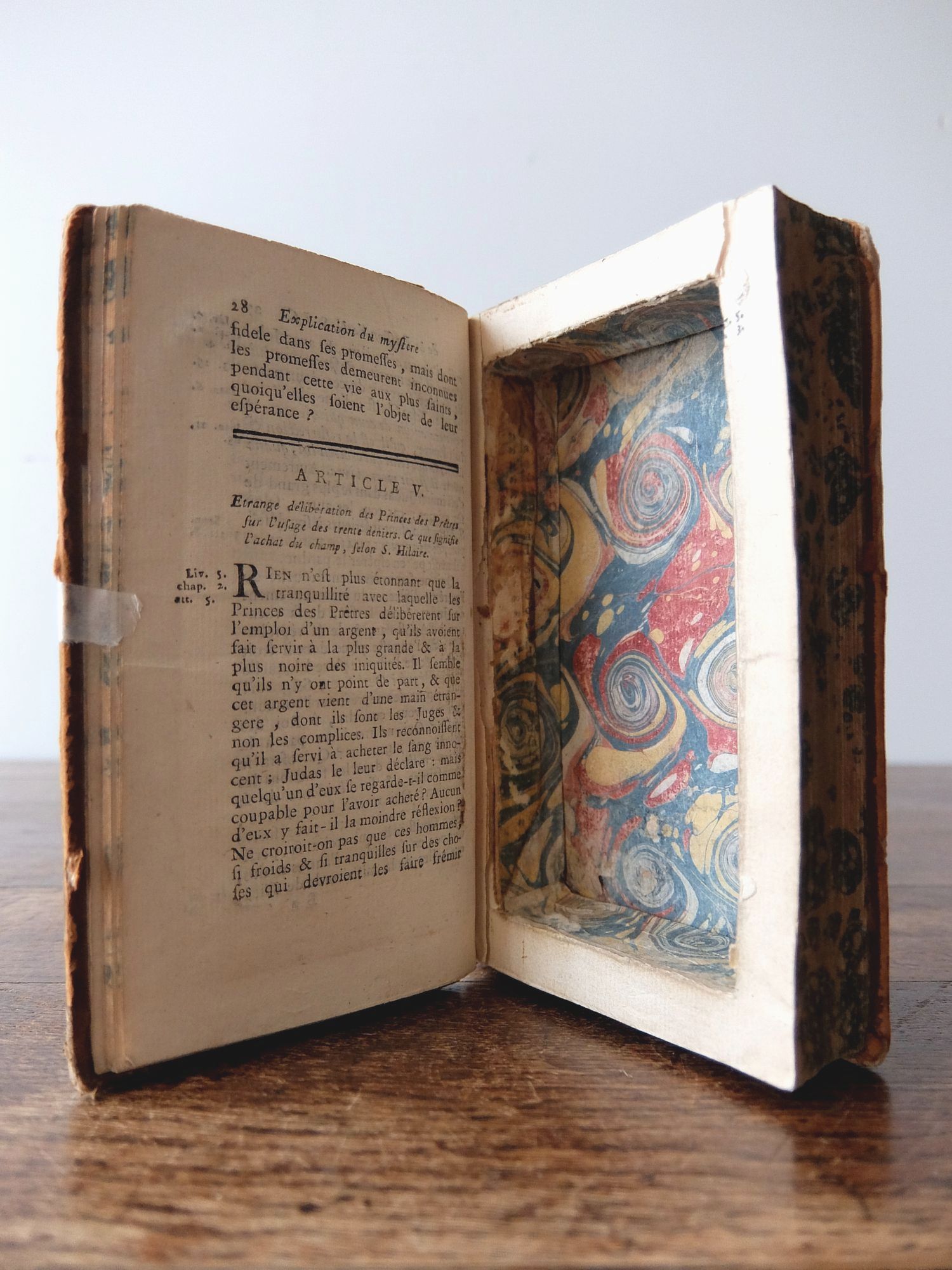 Antique Book Safe Box (B0318)