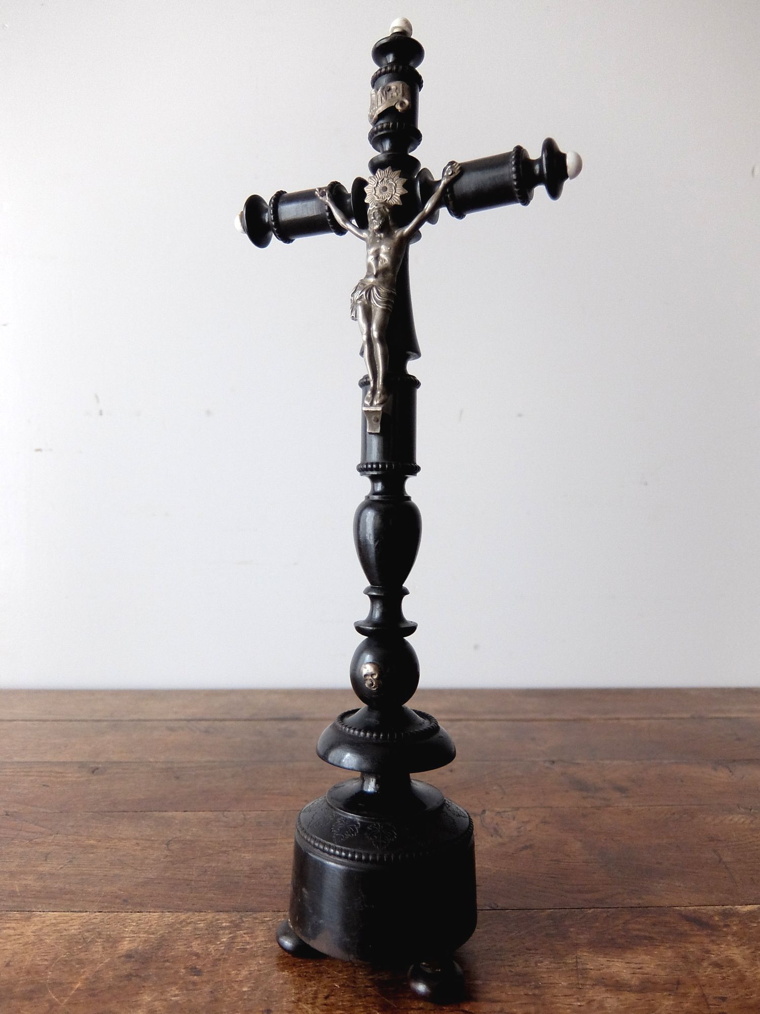 Cross (C0317)