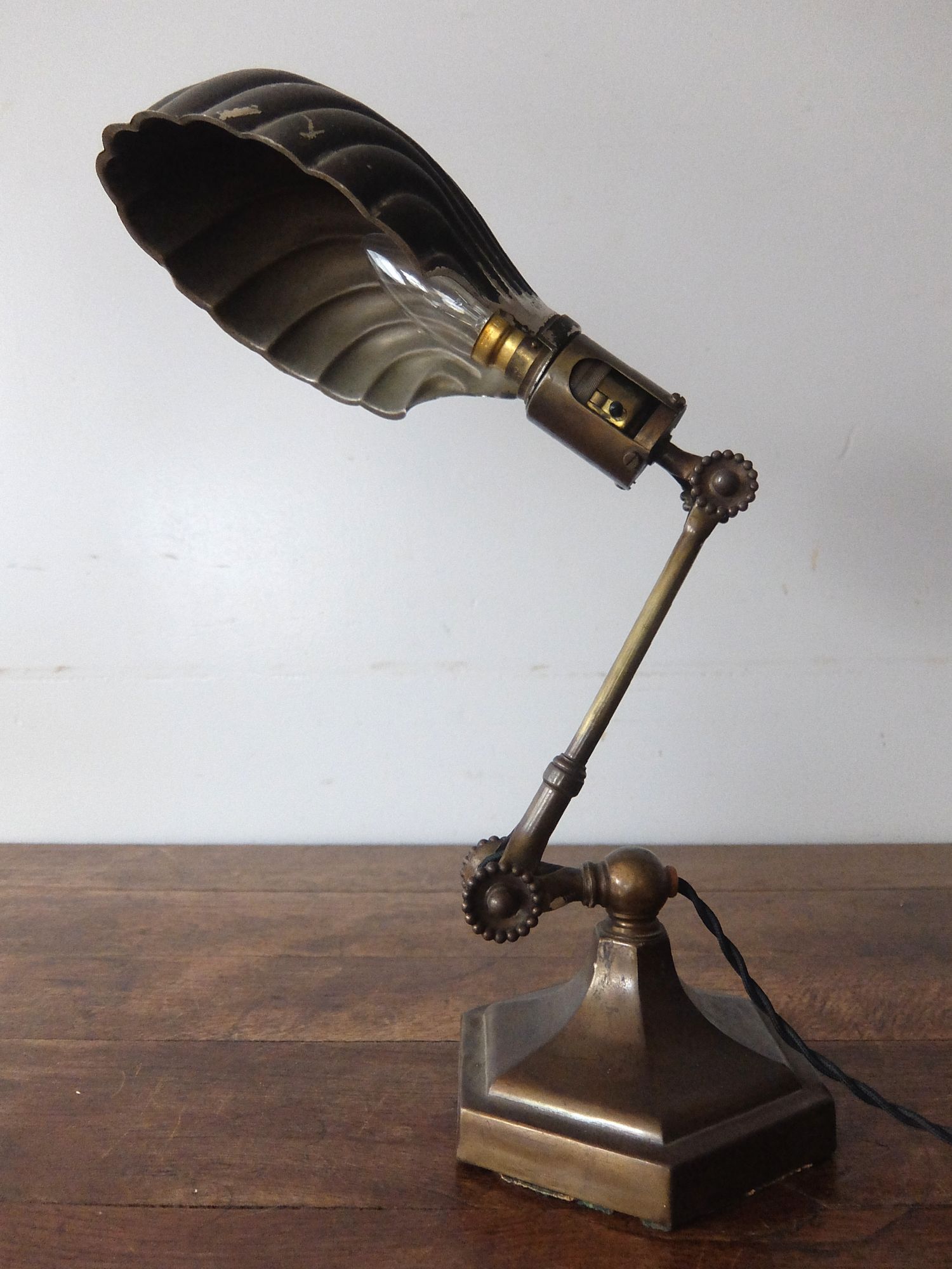 Dugdills Adjustable Lamp (A0921)