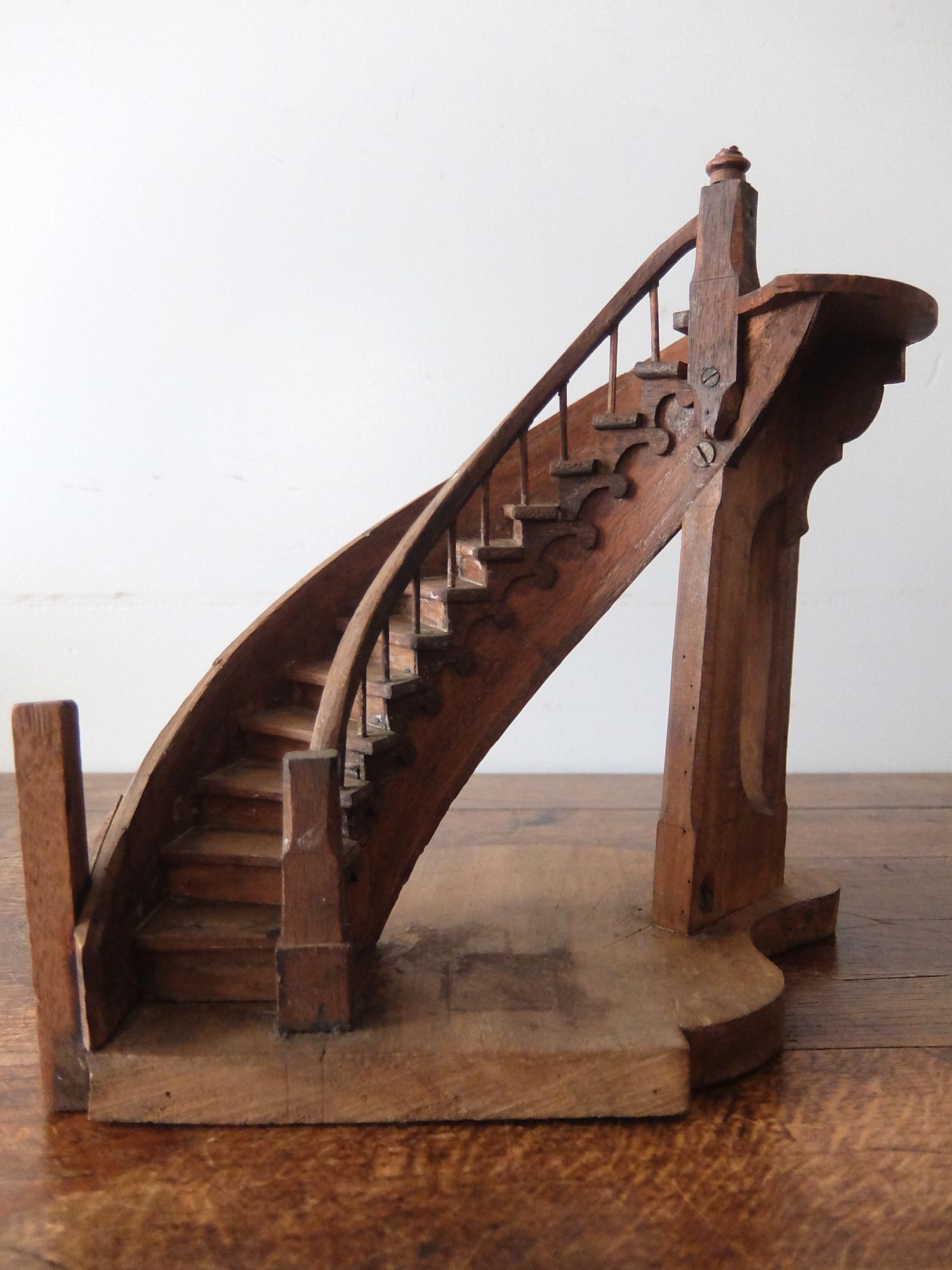 Staircase Model (A0724)