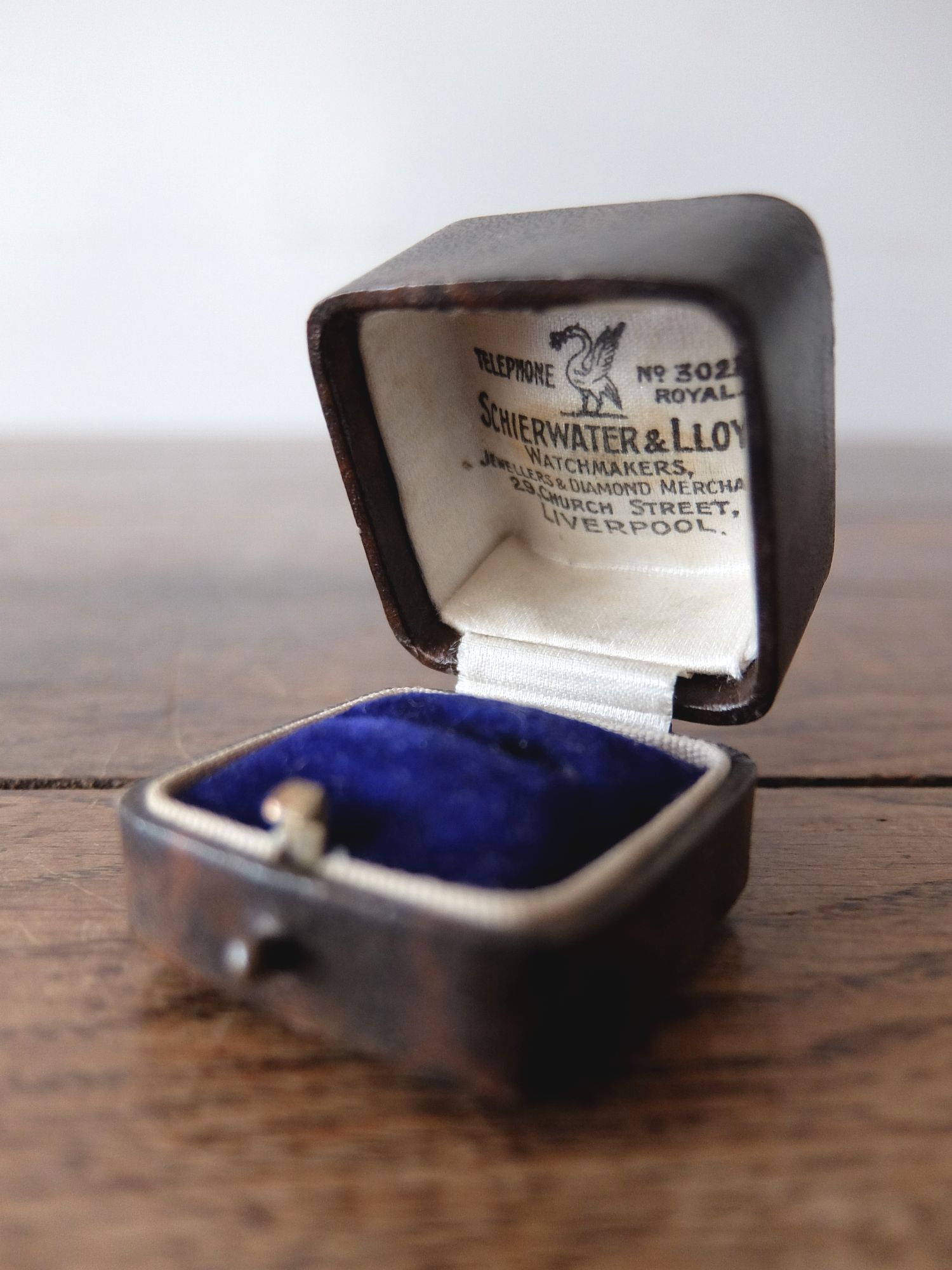 Antique Jewelry Box (C0121-02)