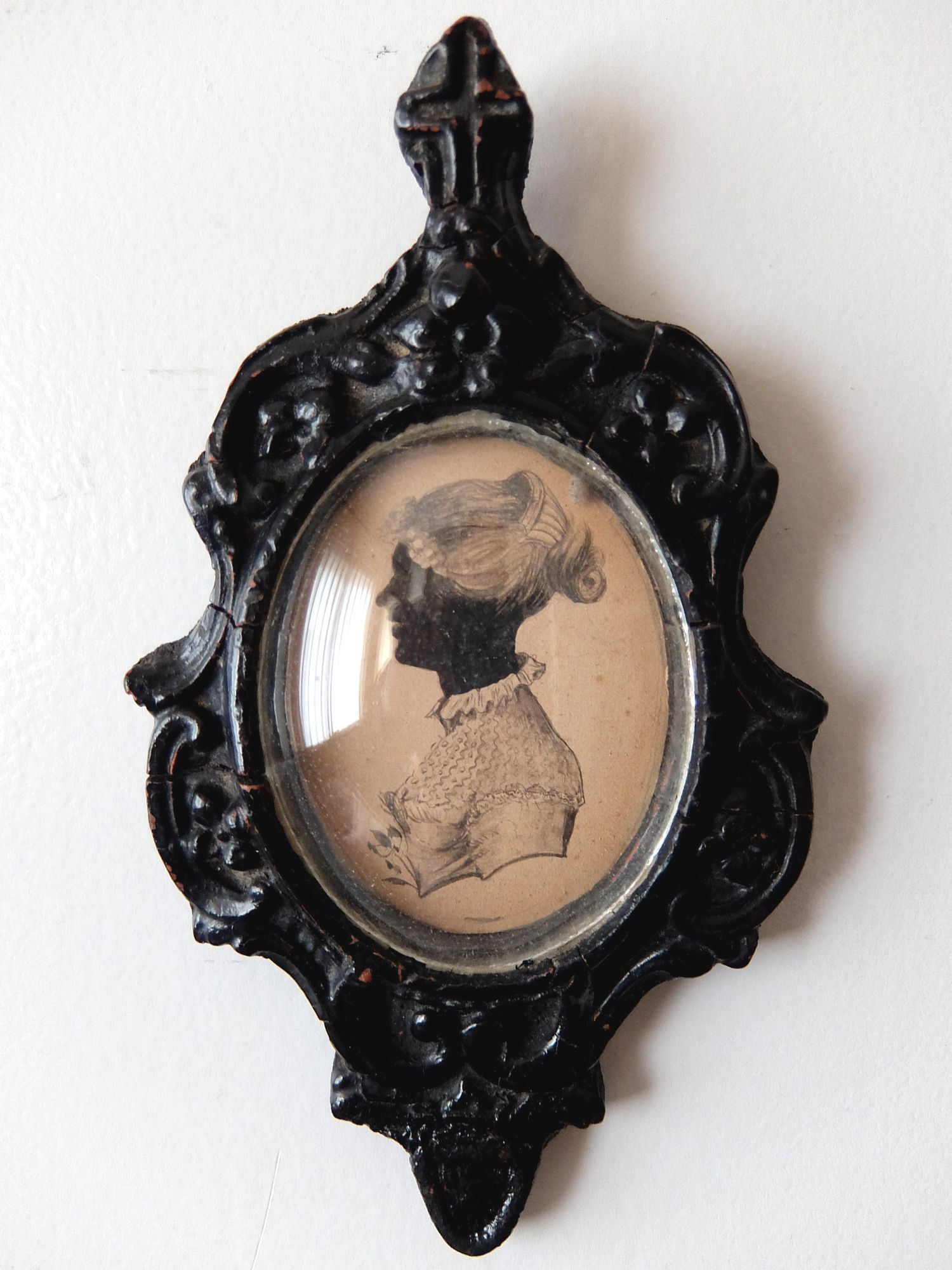 Frame with Silhouette Portrait (A0520)