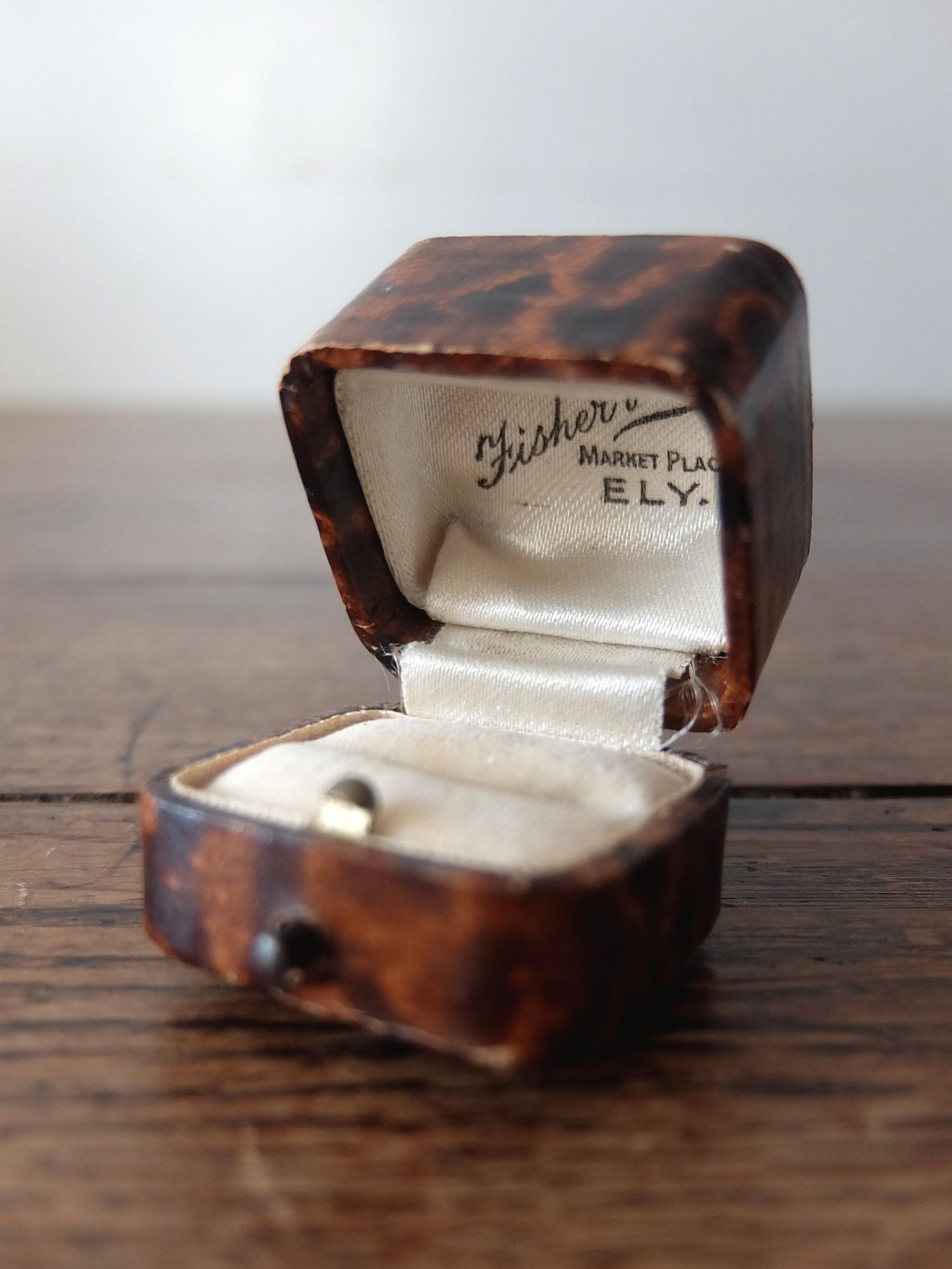 Antique Jewelry Box (D1222-02)