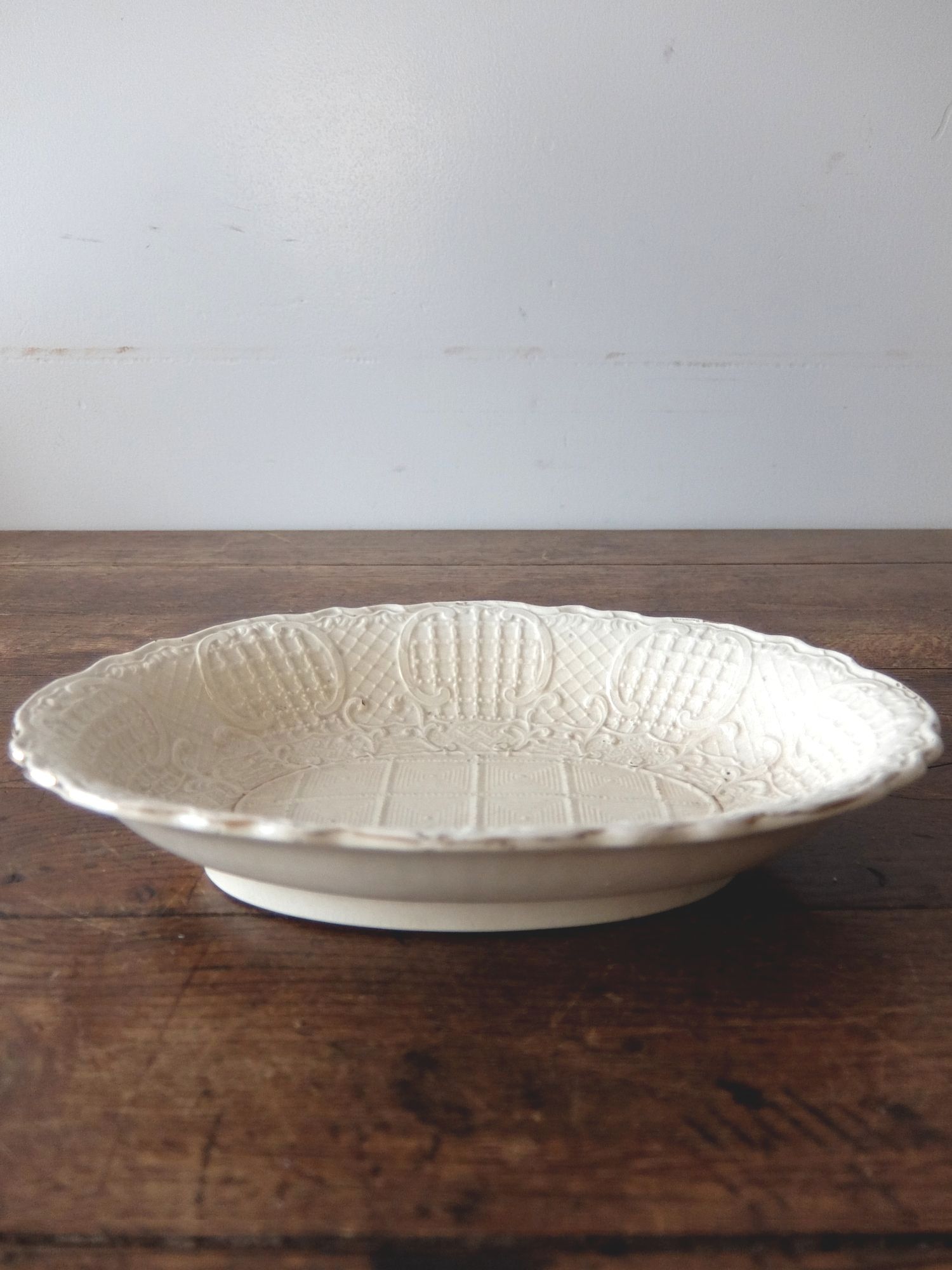 Relief Creamware (A0122)