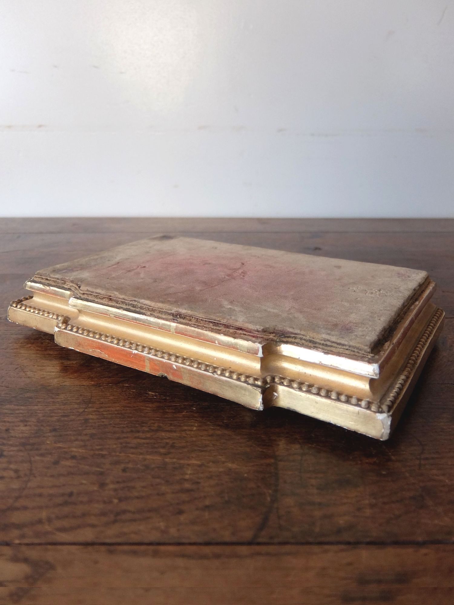 Display Base (A1022-01)