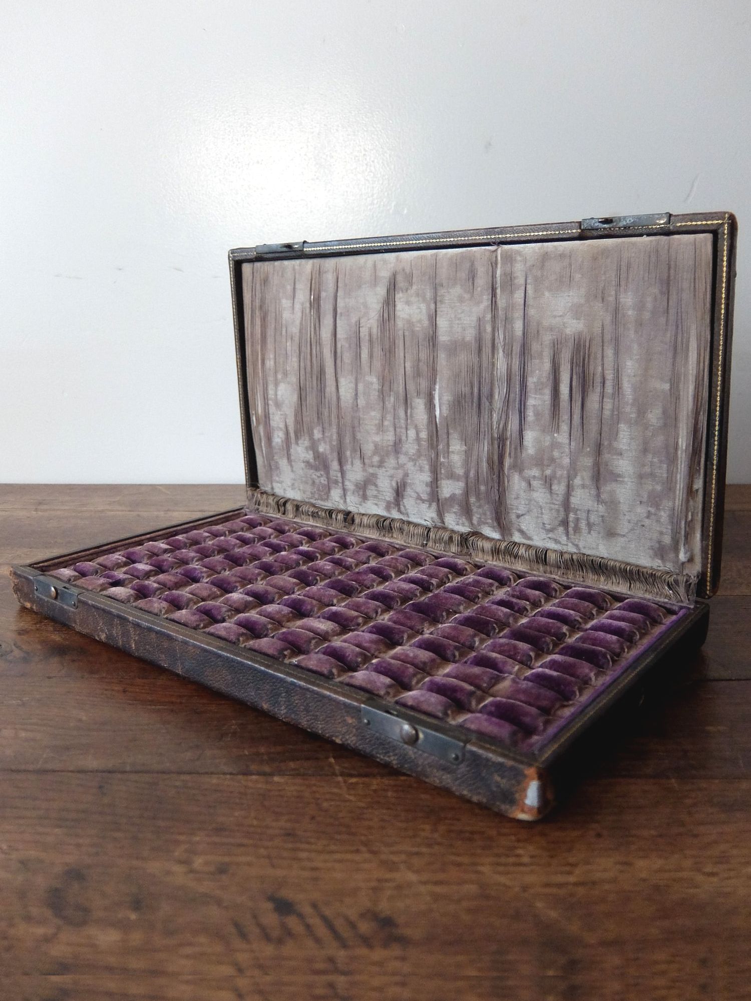 Ring Display Case (A0821)
