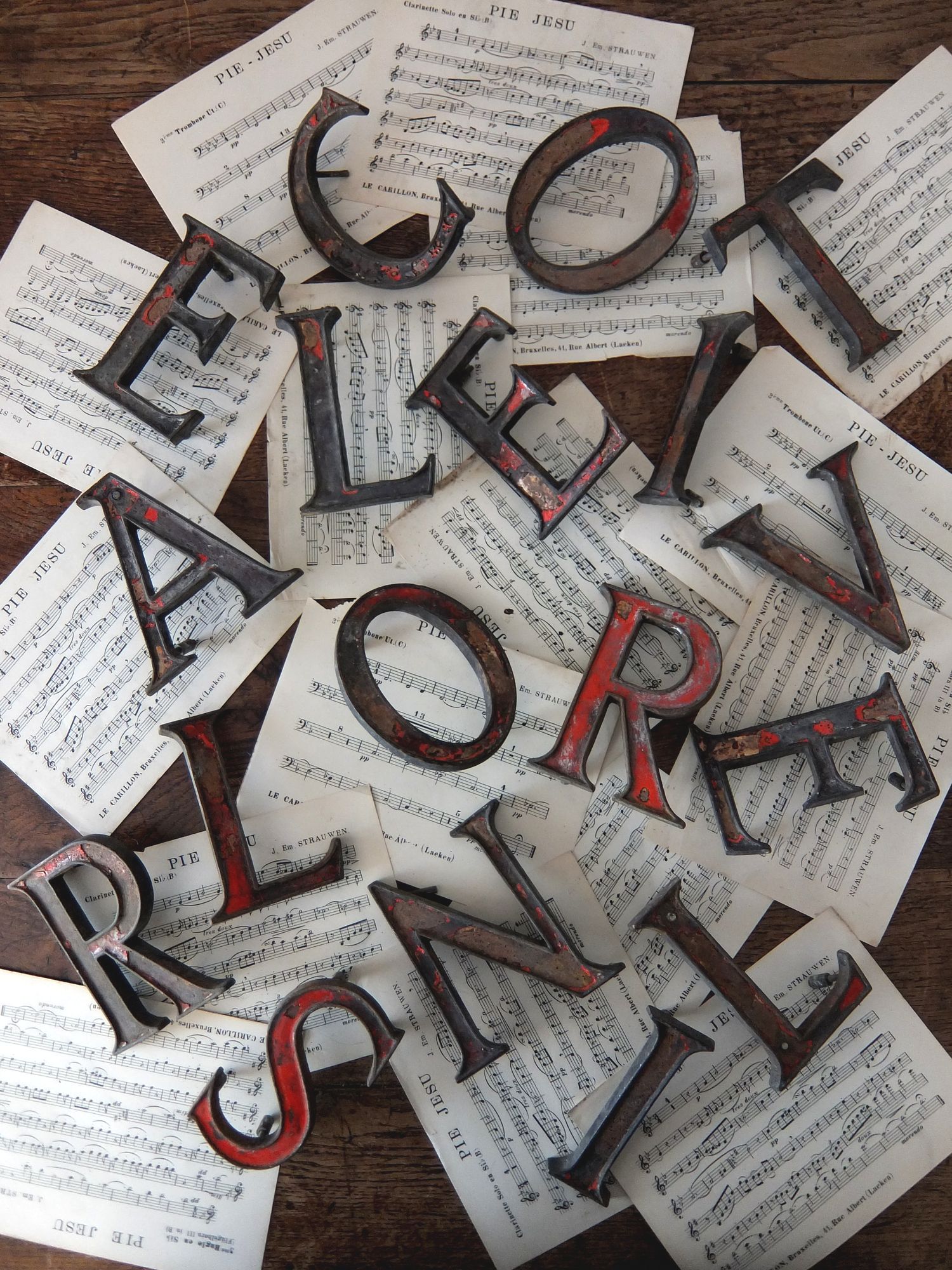 Metal Letter (A0414)