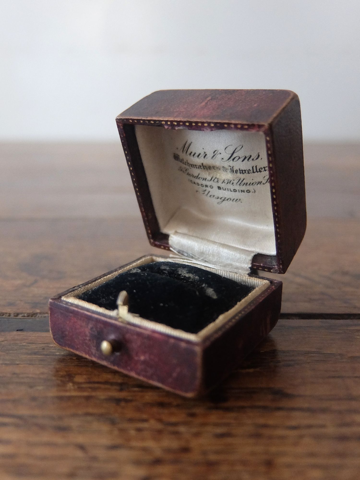 Antique Jewelry Box (A0526-04)