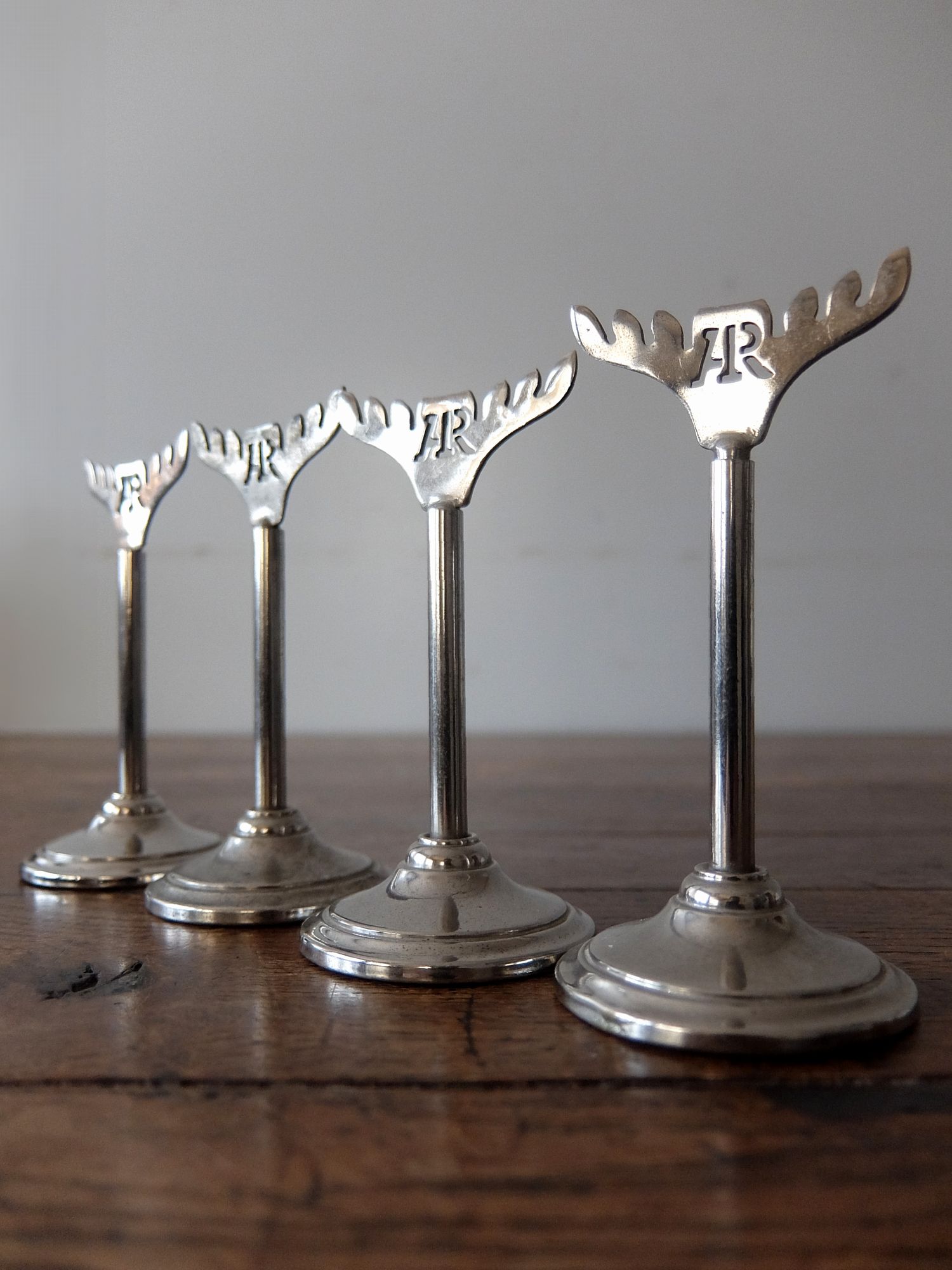Display Stand (A1123)