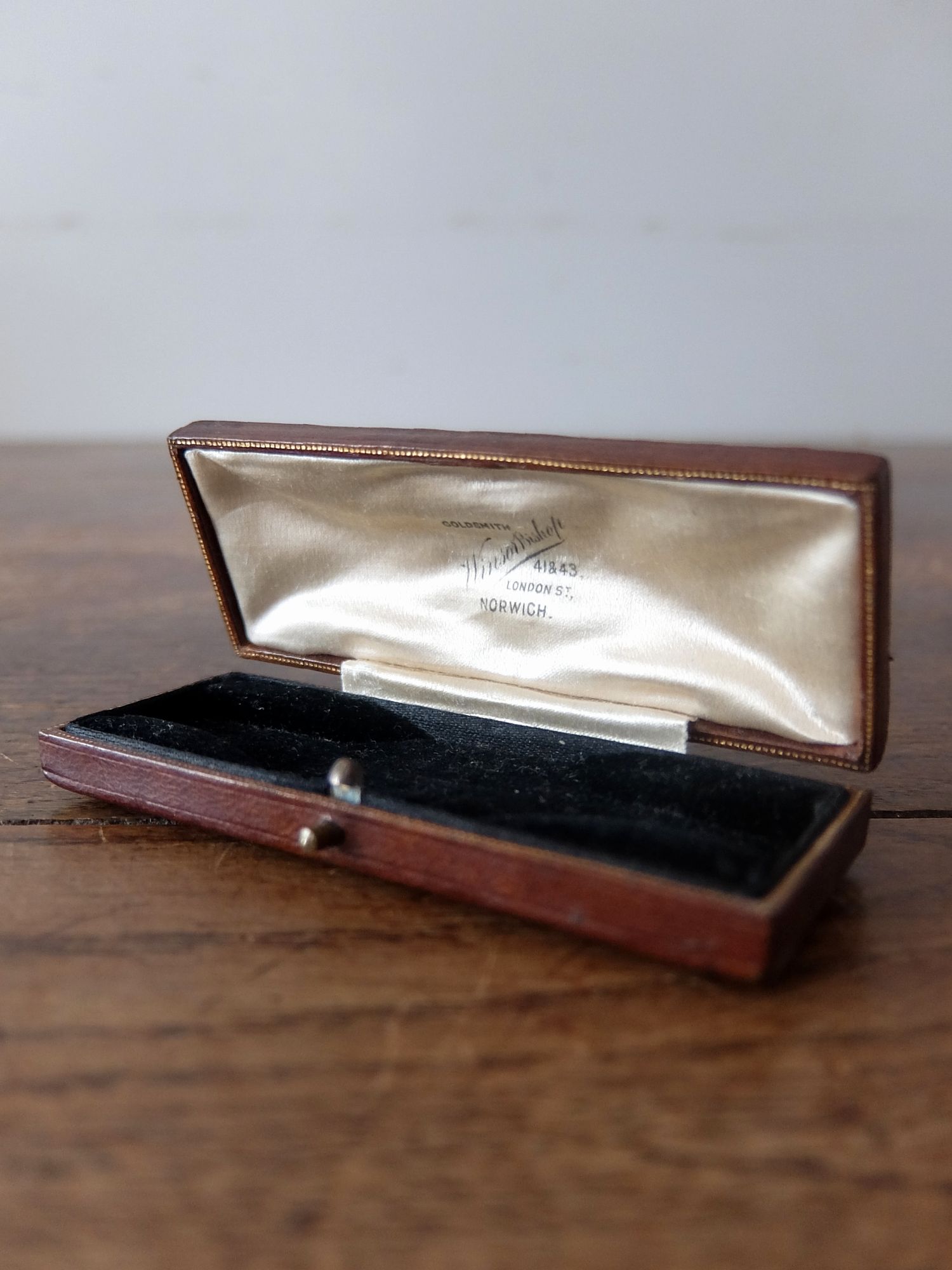 Antique Jewelry Box (A0526-07)
