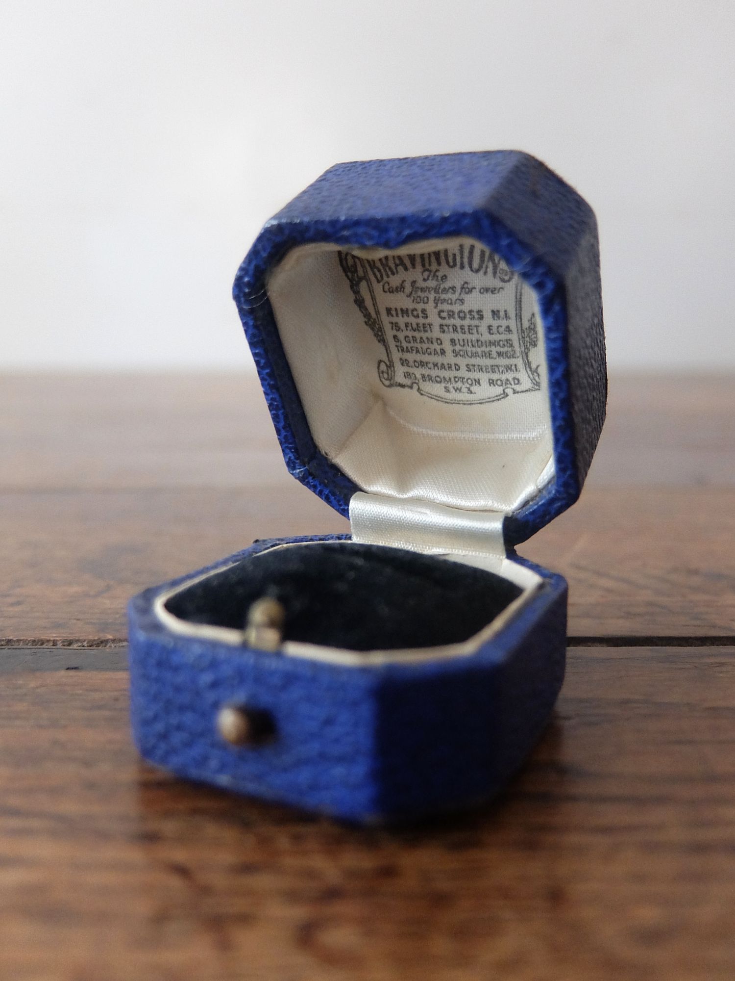 Antique Jewelry Box (A0526-03)
