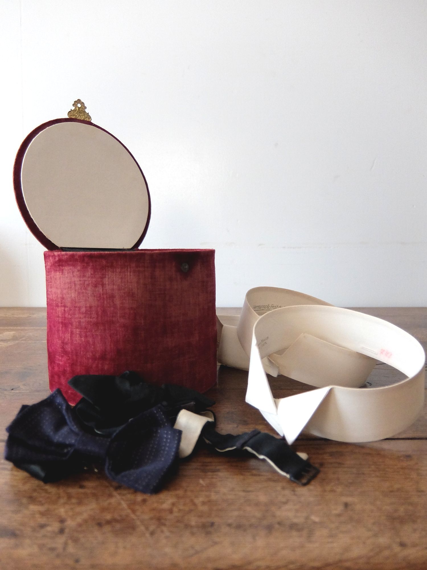 Collar & Tie Box (A1021)