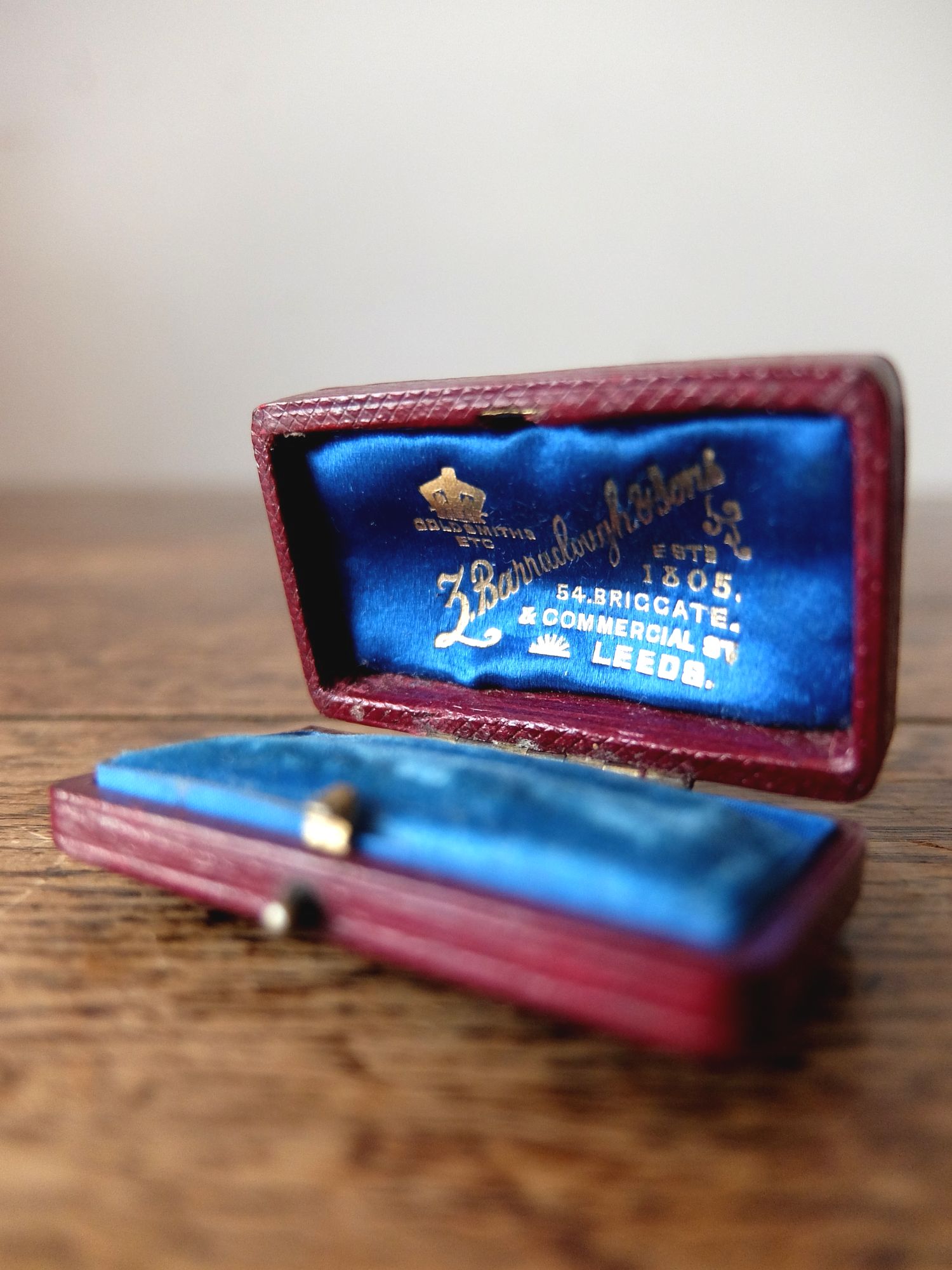Antique Jewelry Box (B1217-02)