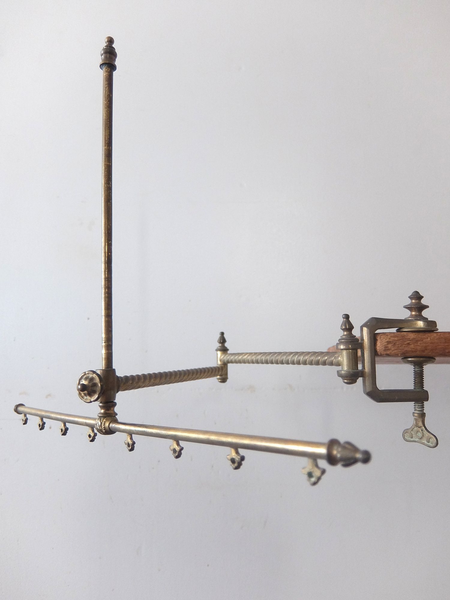 Adjustable Brass Holder (A0426)