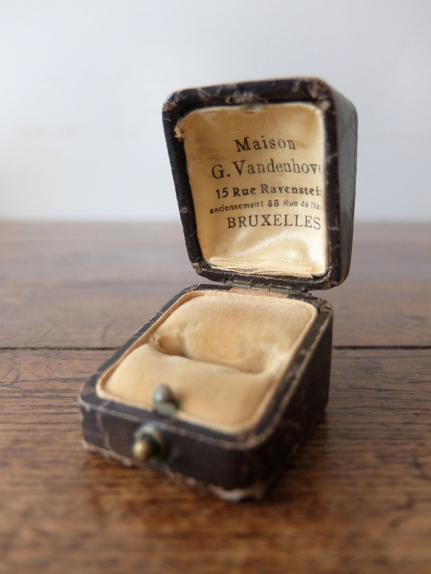 Antique Jewelry Box (B0526-02)