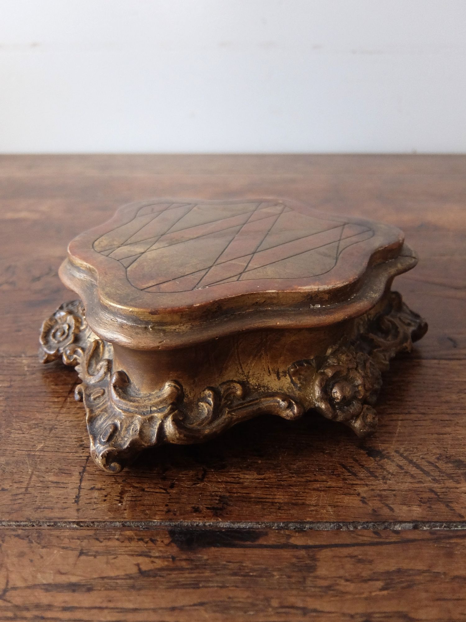Display Base (A0426)