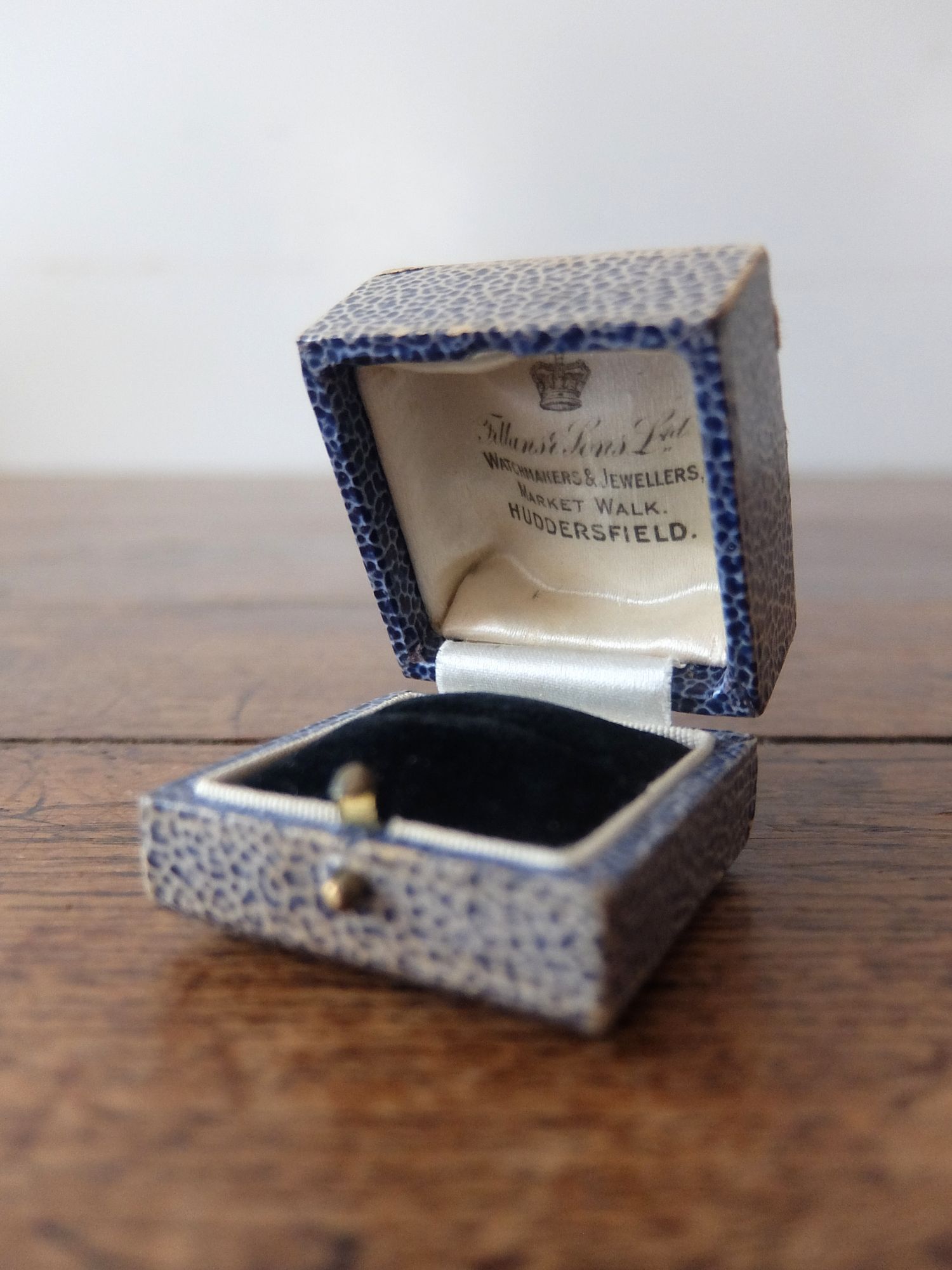 Antique Jewelry Box (B0526-04)