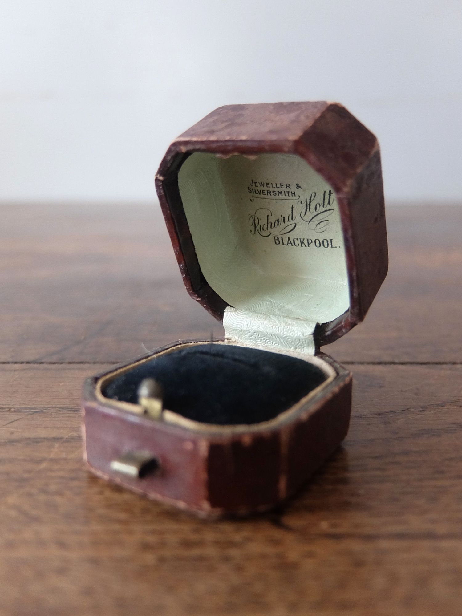 Antique Jewelry Box (B0526-08)