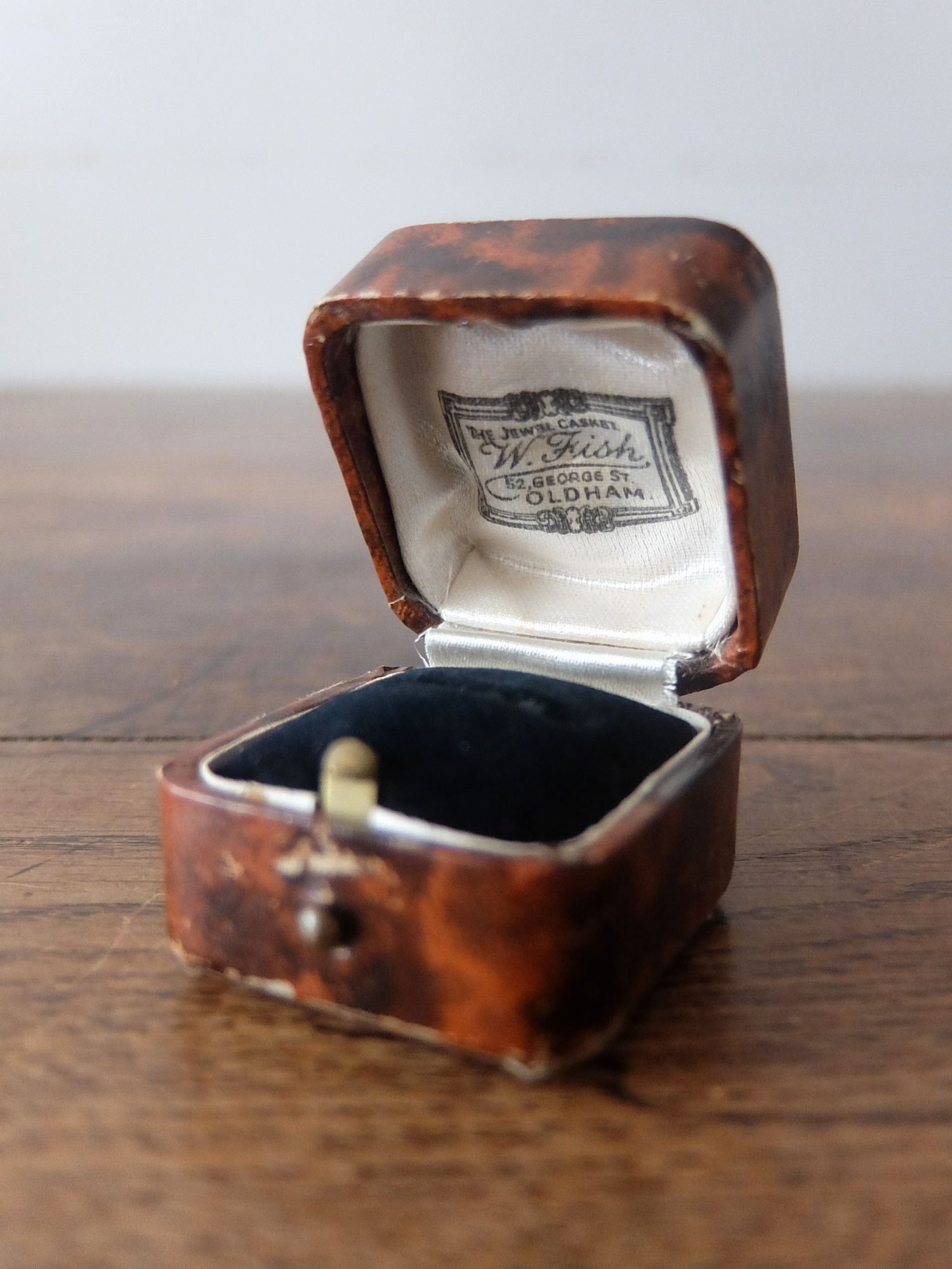 Antique Jewelry Box (B0526-09)
