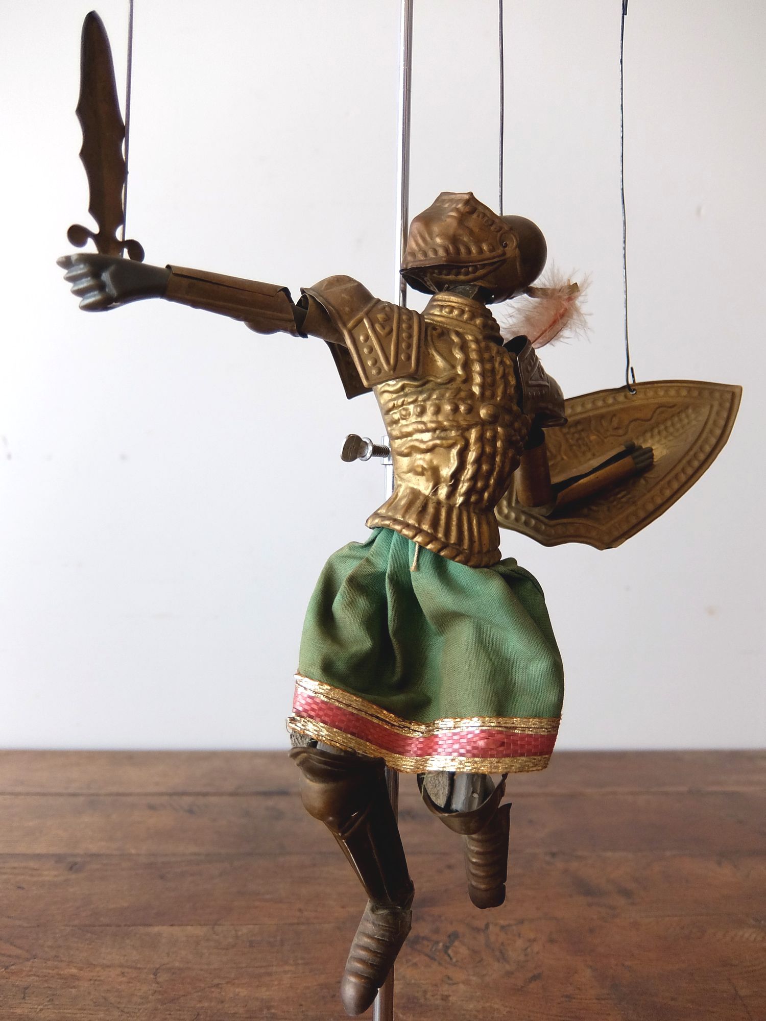 Marionette 【Knight】 with Stand (A0617-02)