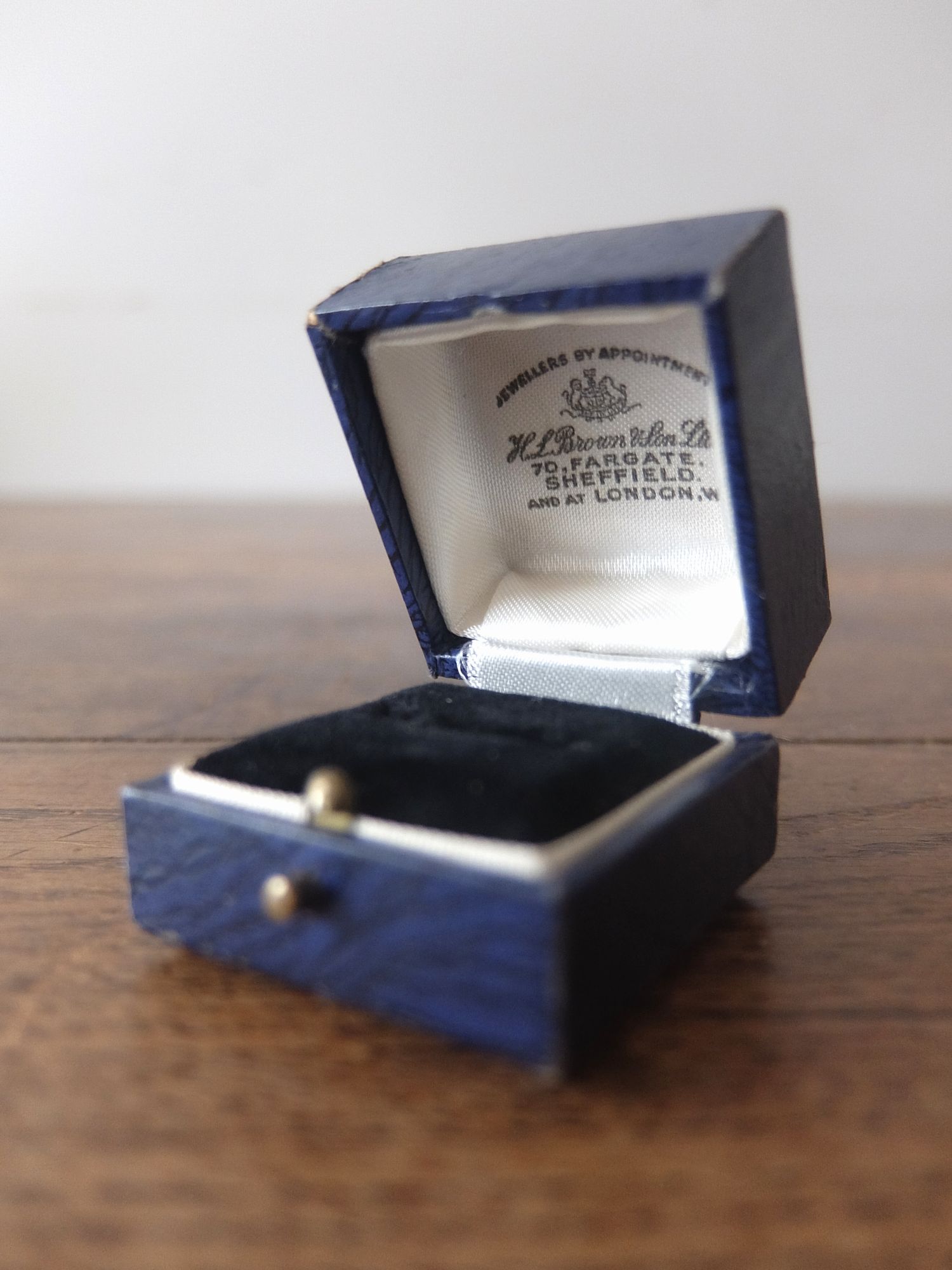 Antique Jewelry Box (B0526-11)