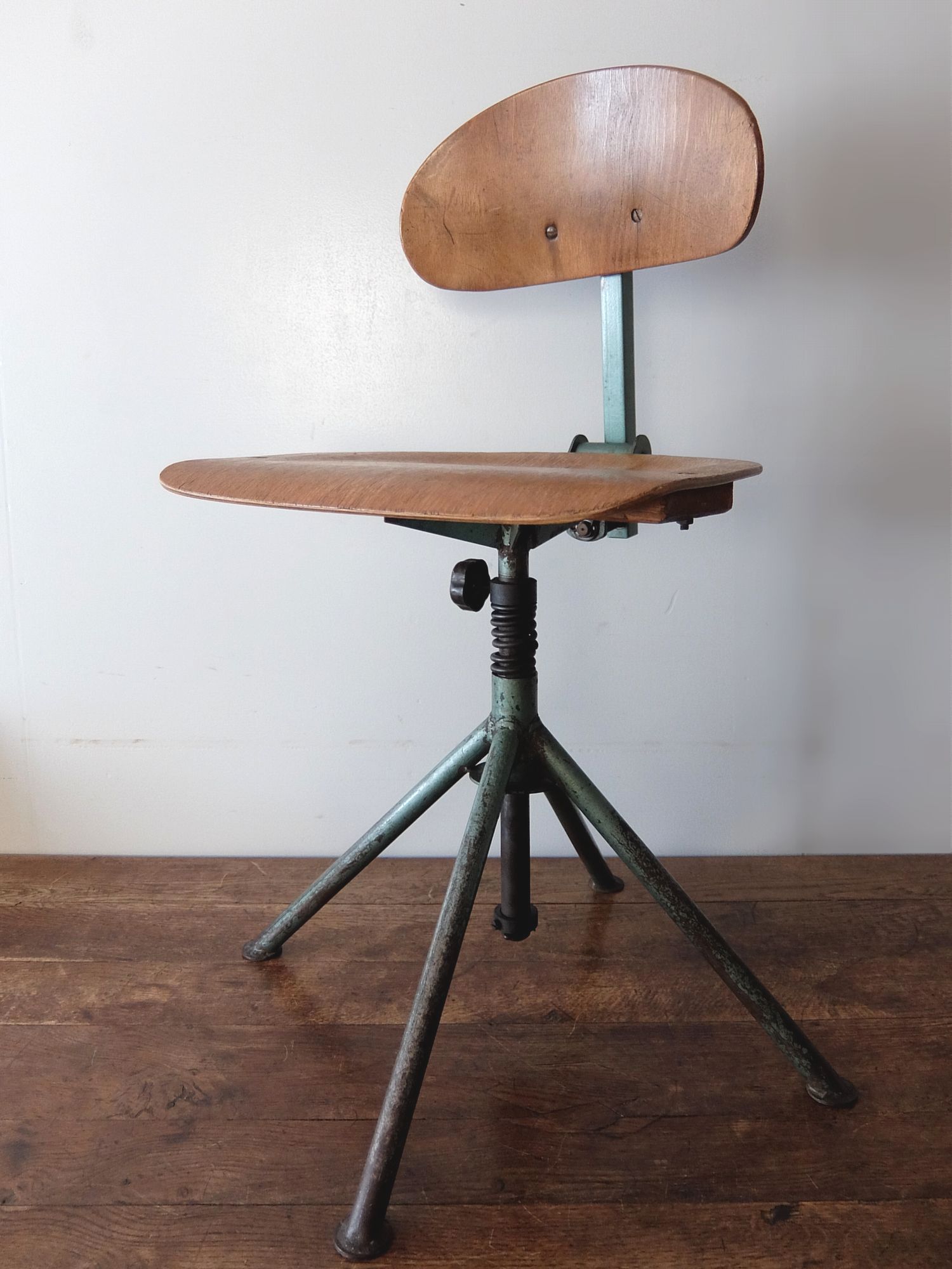 Metal Desk Chair (A1121)