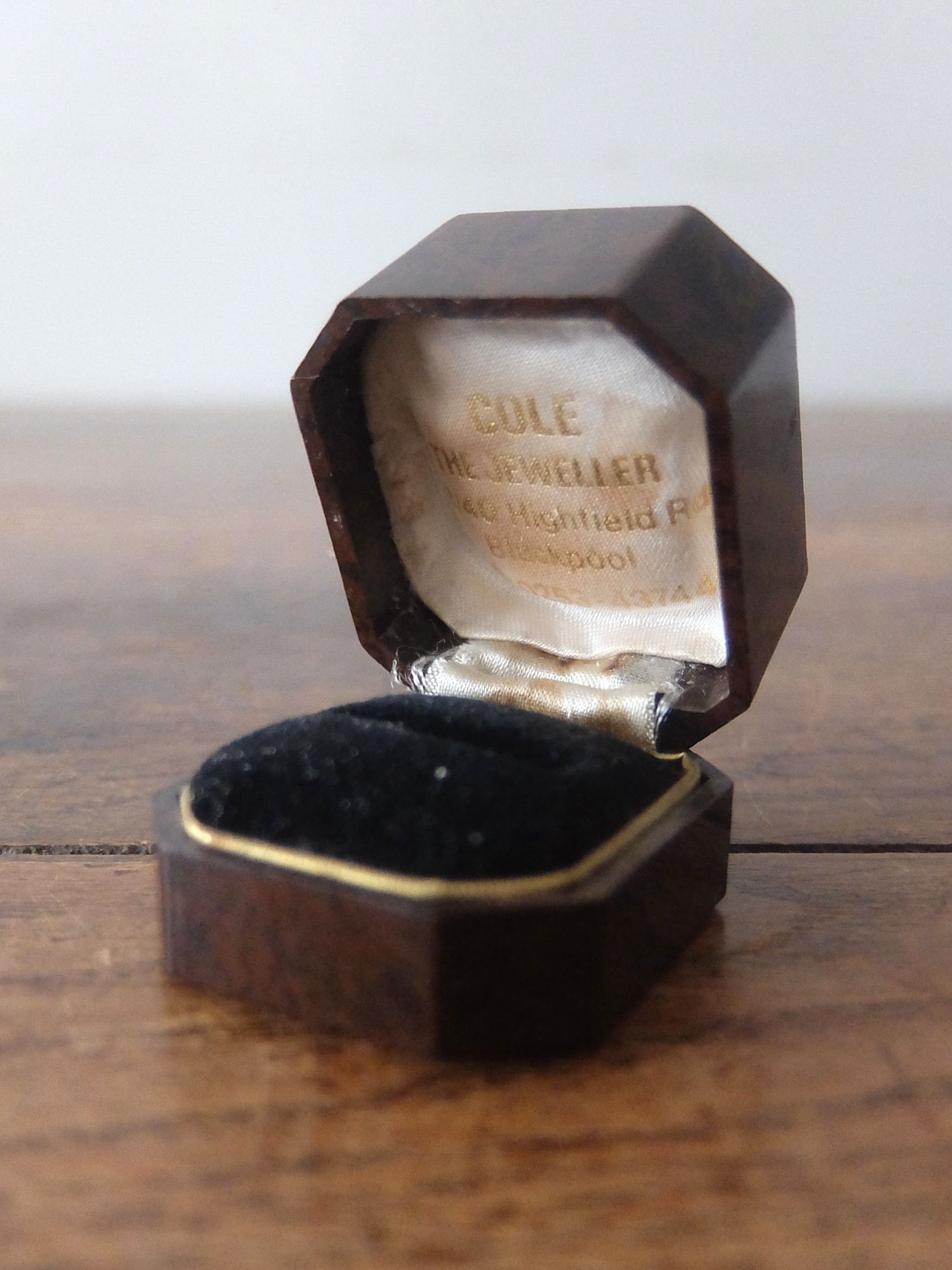 Antique Jewelry Box (B0526-16)
