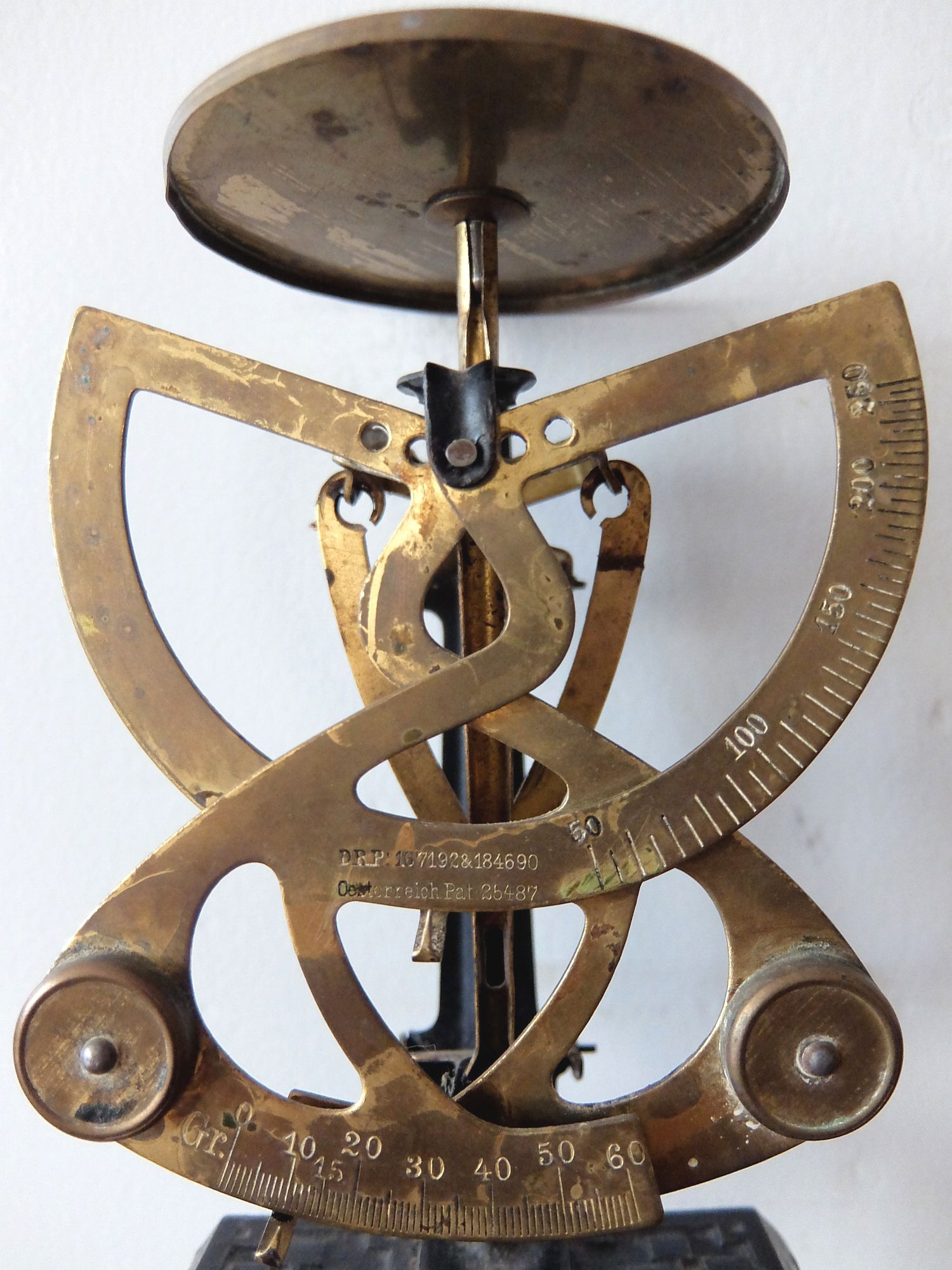 Letter Scale (A0621)