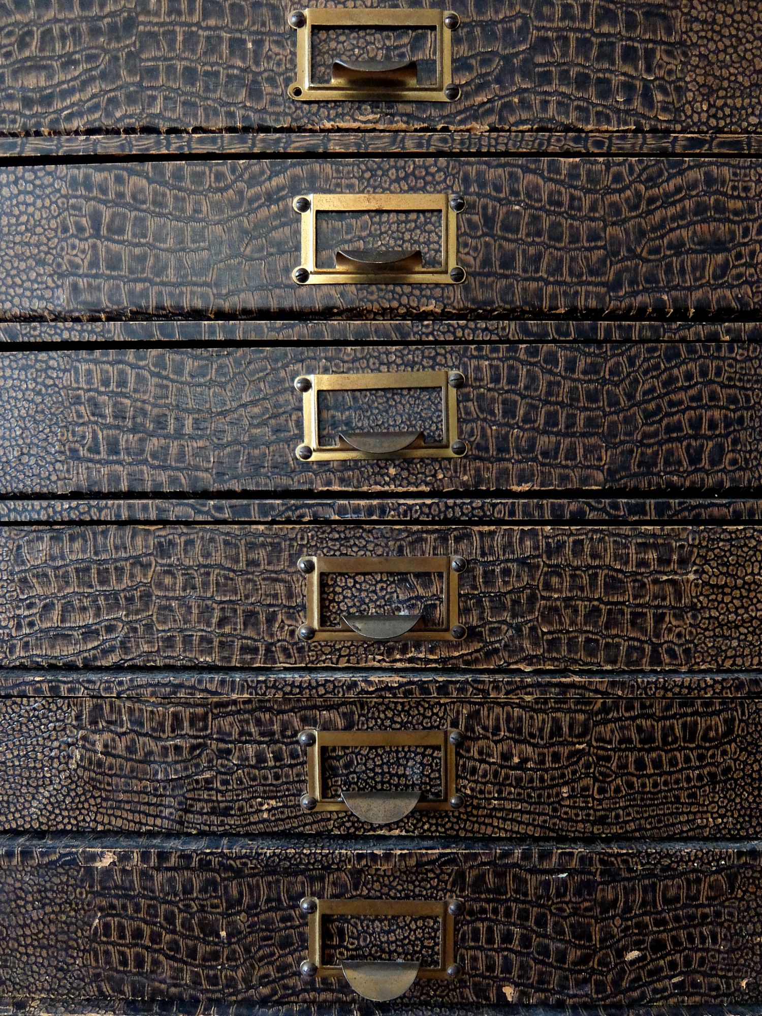Small Filing Drawers (A0820)