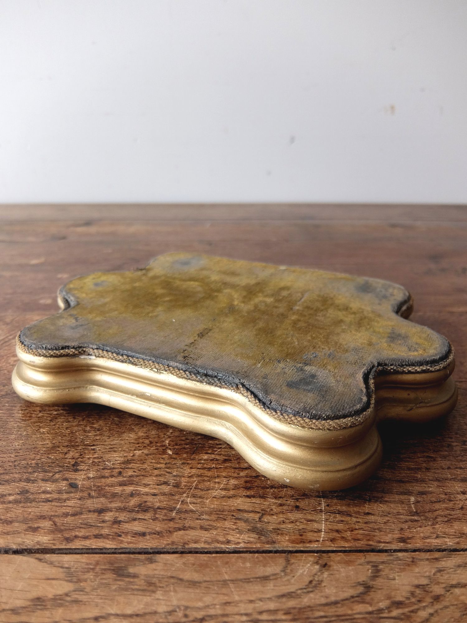 Display Base (A1118)
