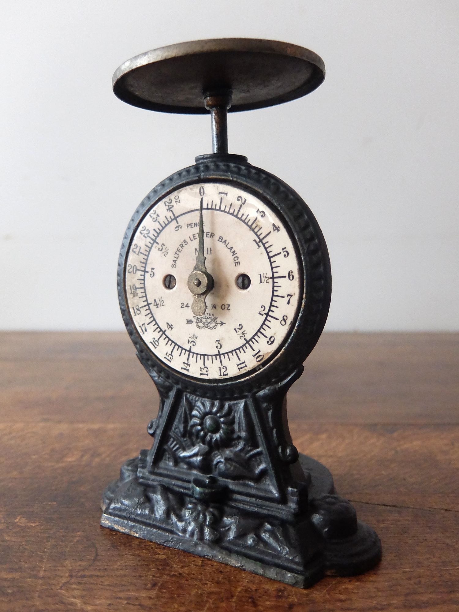 Scale (A0626)