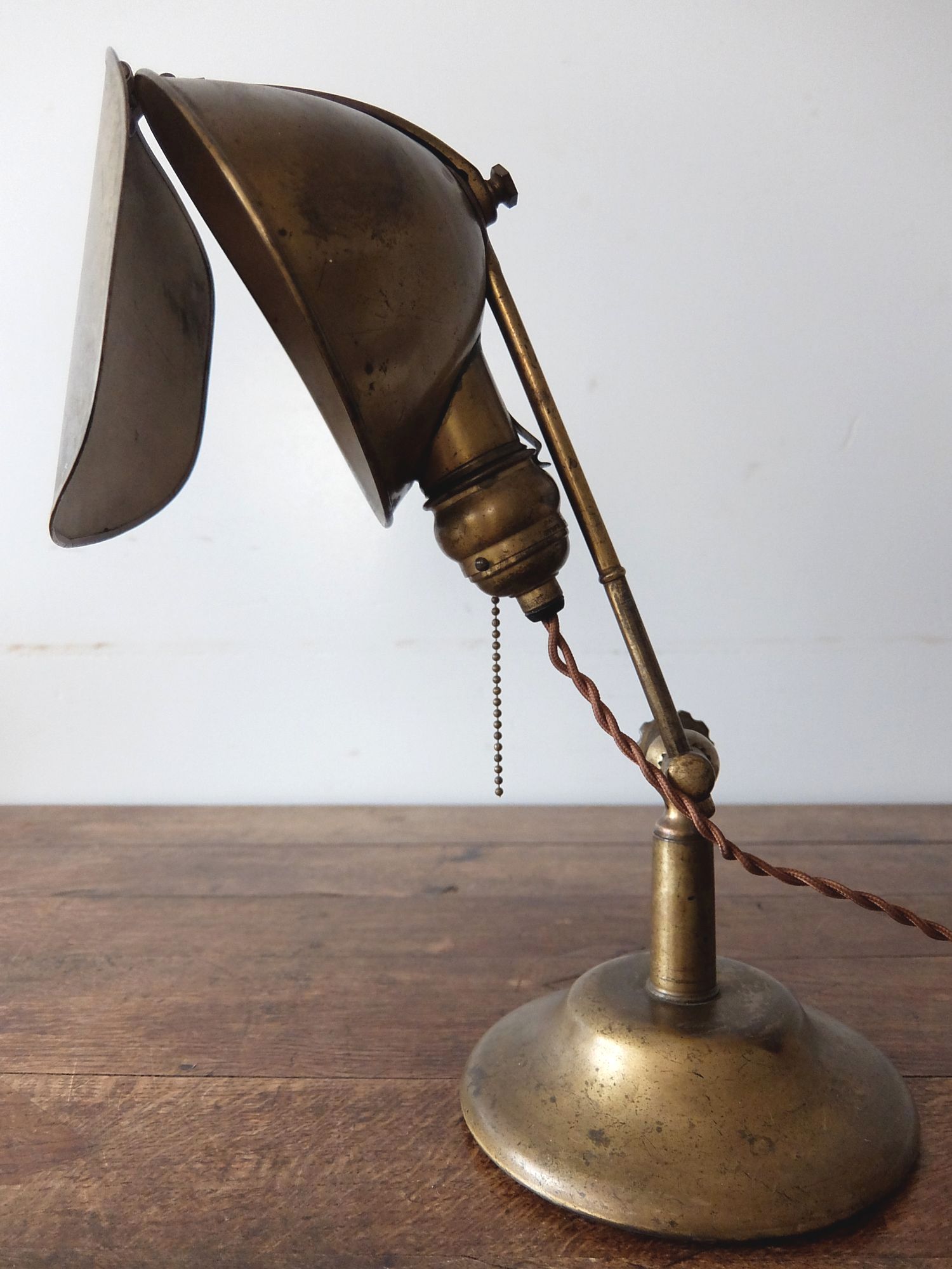 LYHNE Desk Lamp (A0221)