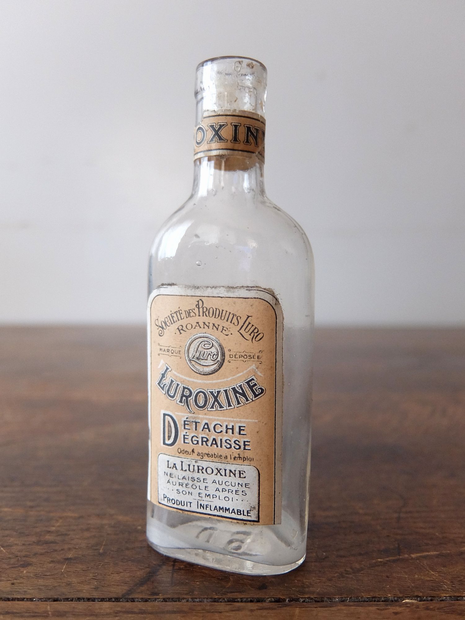 Medicine Bottle (A0525-02)