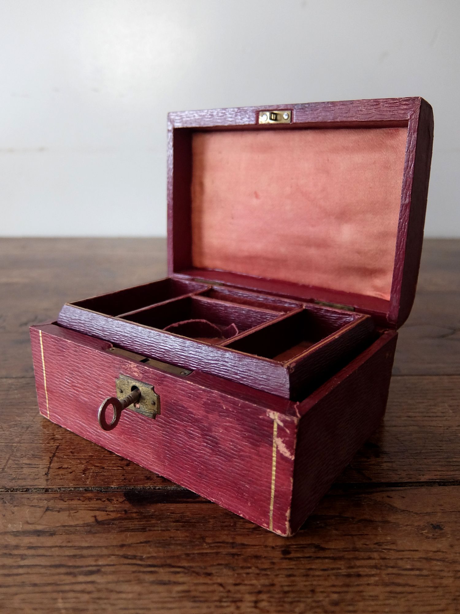 Antique Jewelry Case (A0124)