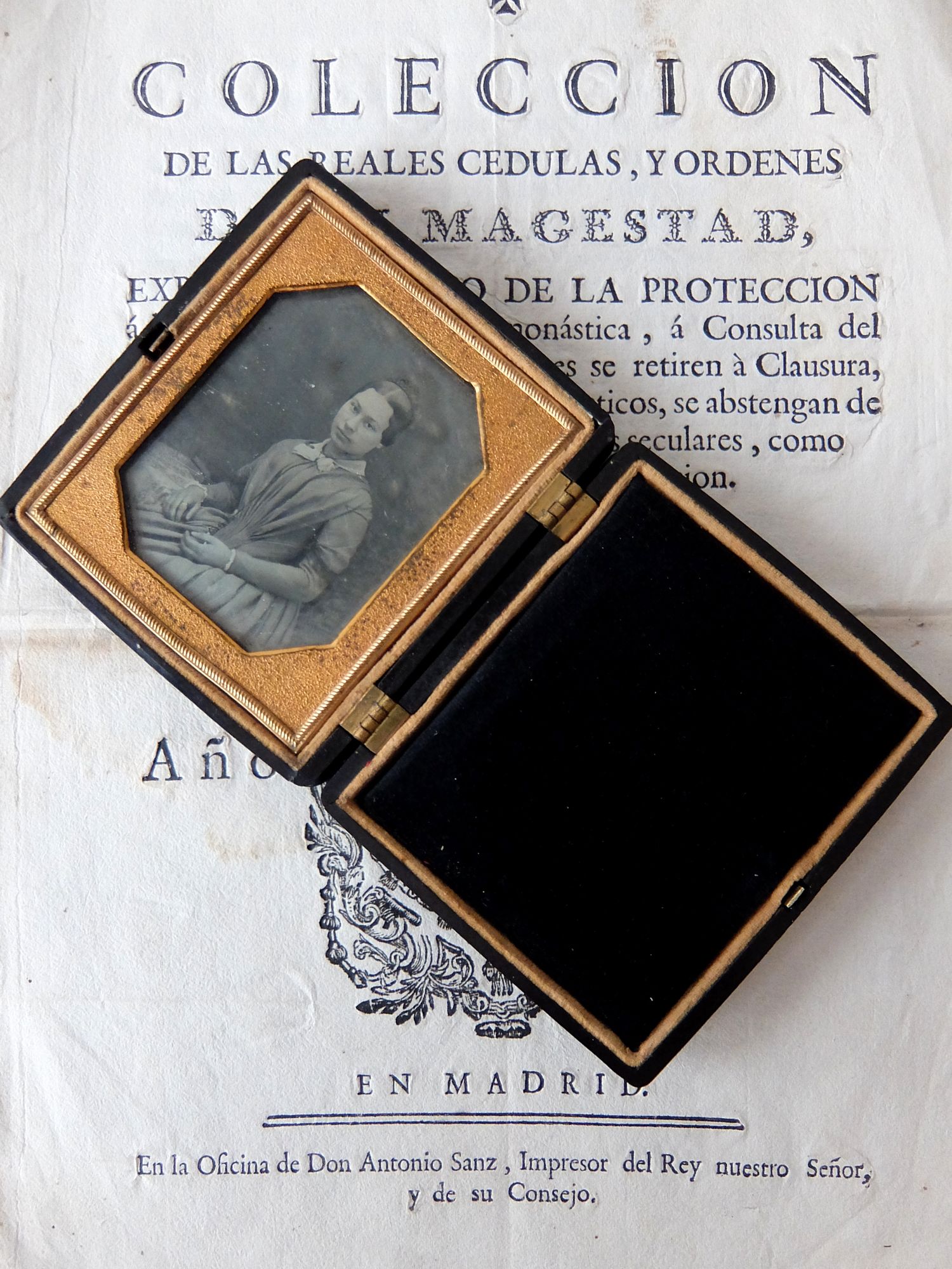 Daguerreotype Picture with Case (D0120)