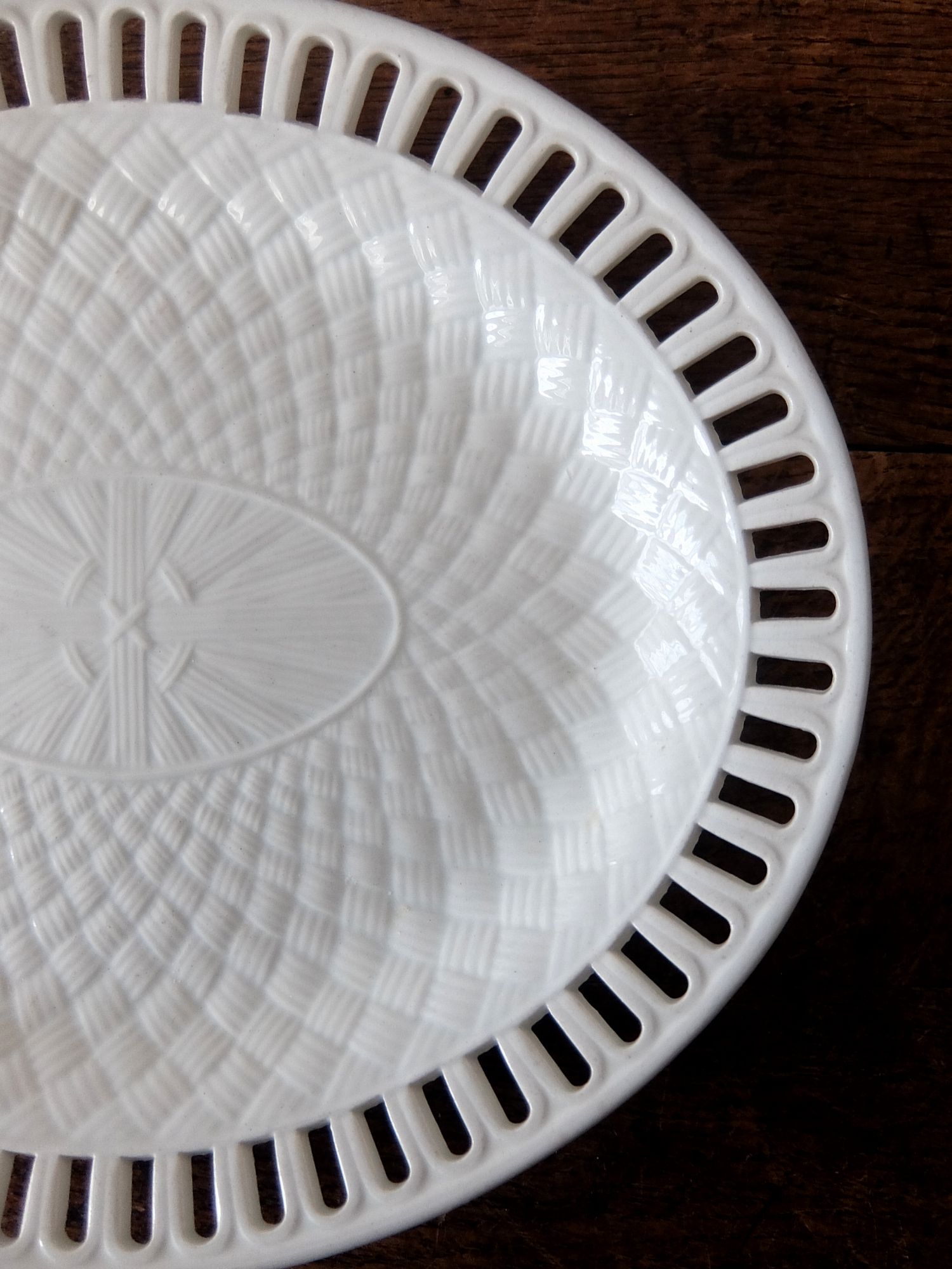 Wedgwood Panier Plate (A0223)