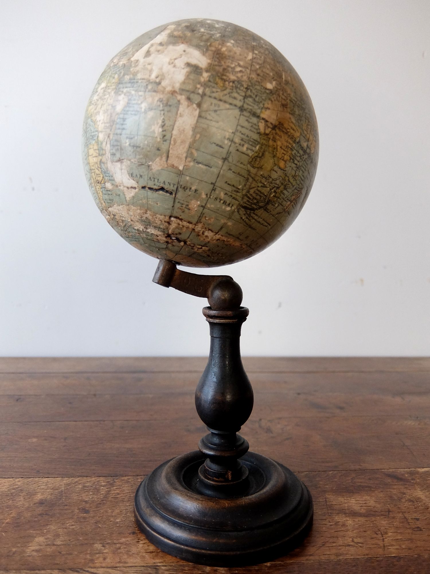 Terrestrial Globe (B0619)