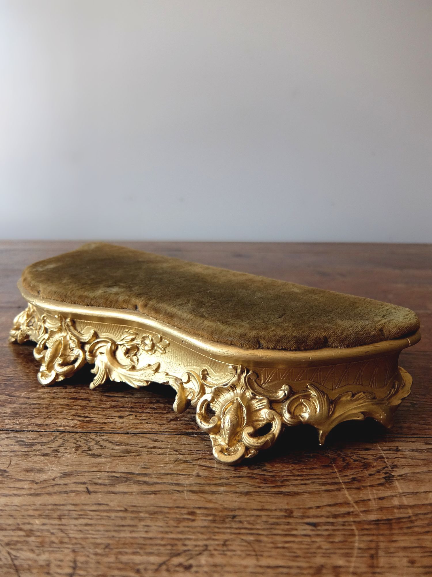Display Base (A0716)