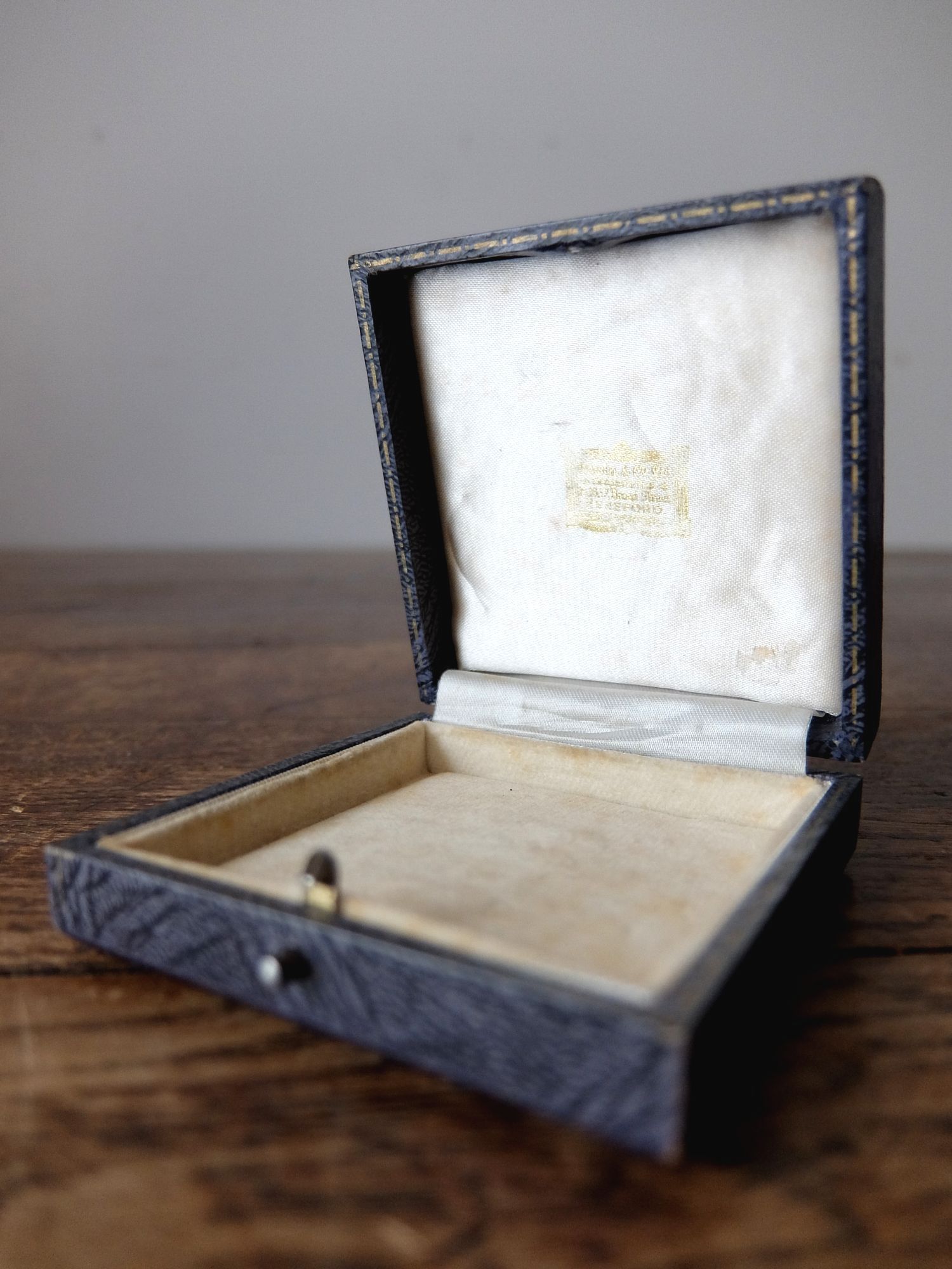 Antique Jewelry Box (A1217-07)