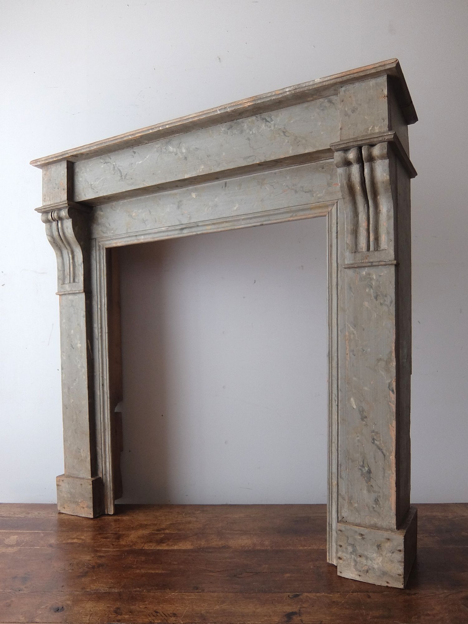 Mantelpiece (A0525)