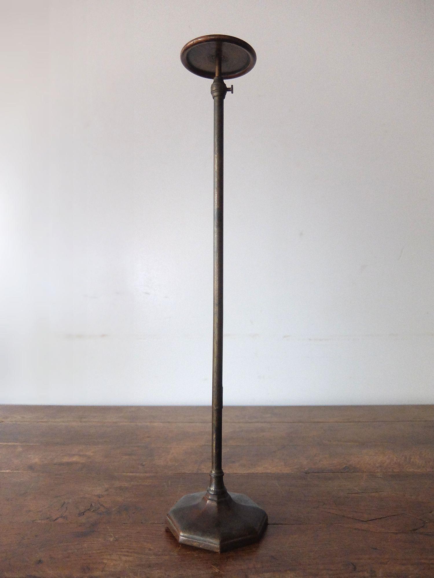 Hat Stand (B1123)