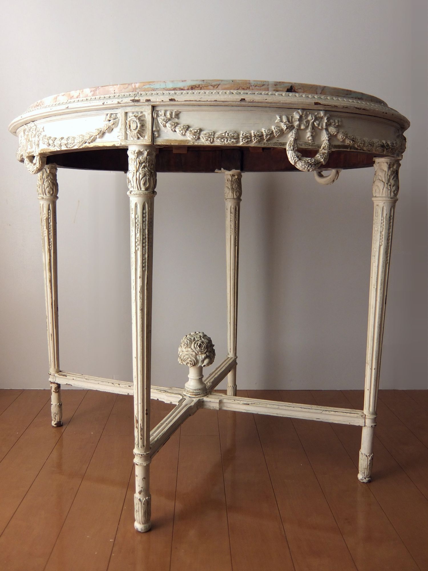 Marble Top Table (A0515)