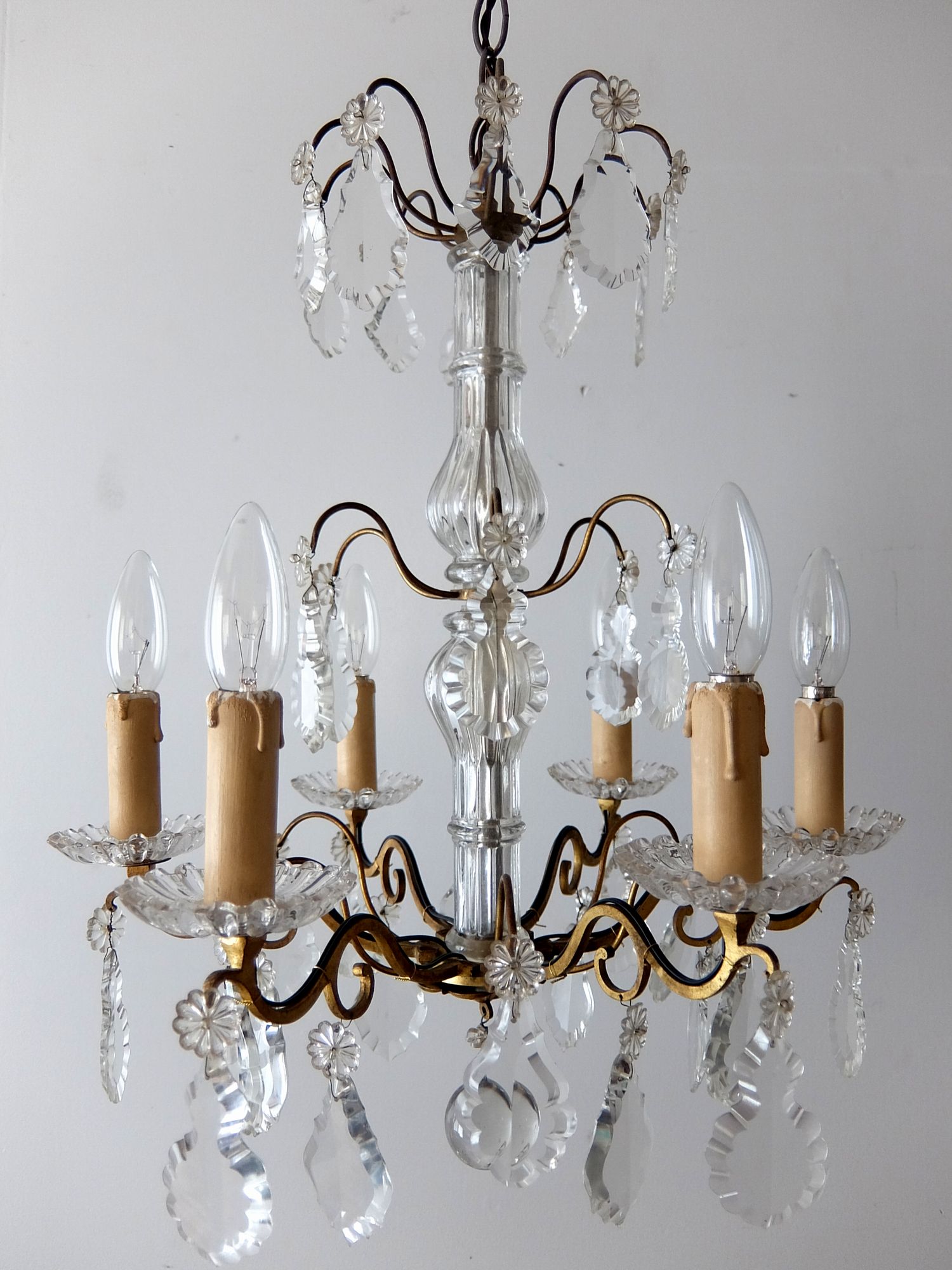 Chandelier (A0518)