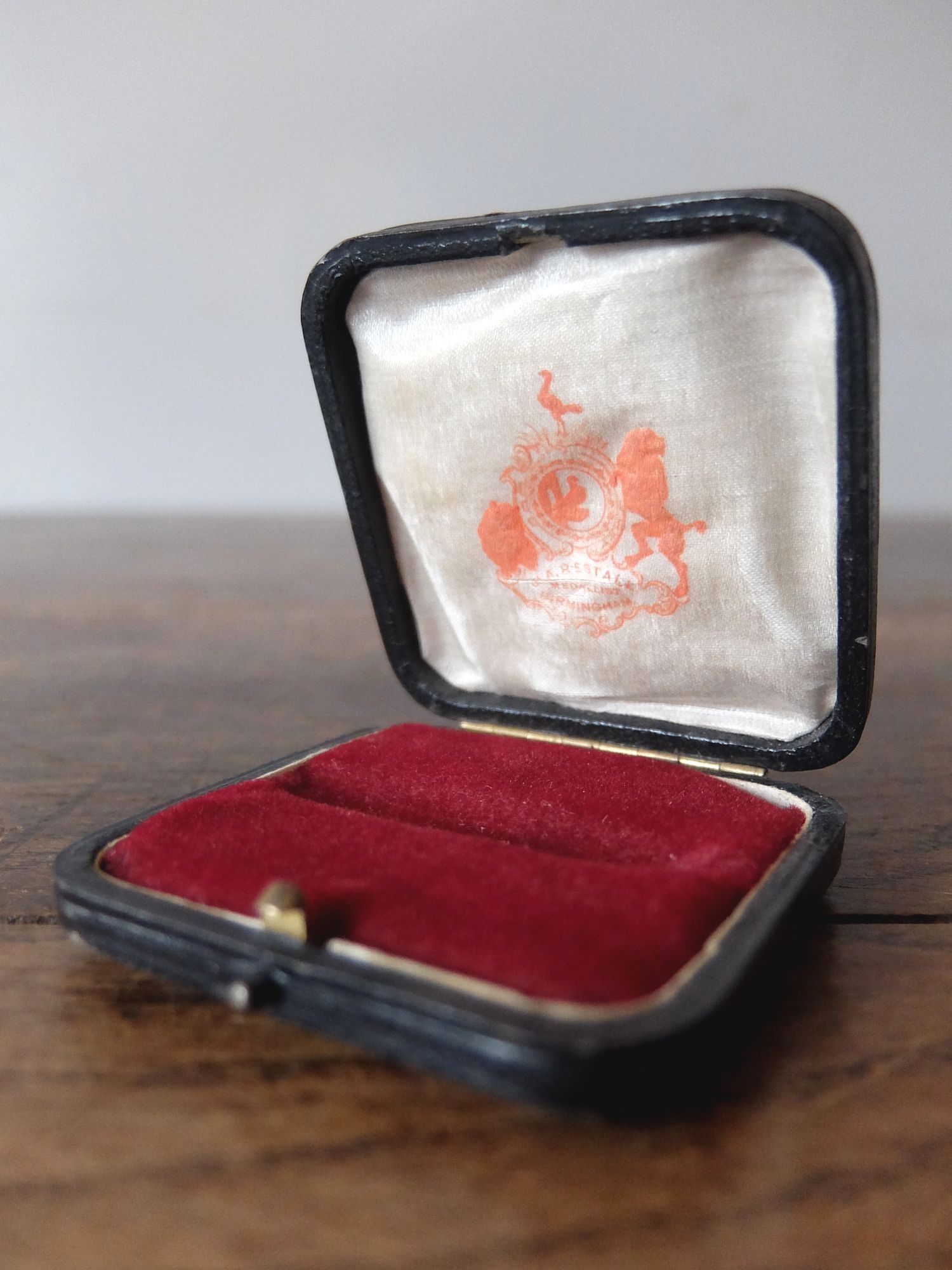 Antique Jewelry Box (H1222-01)
