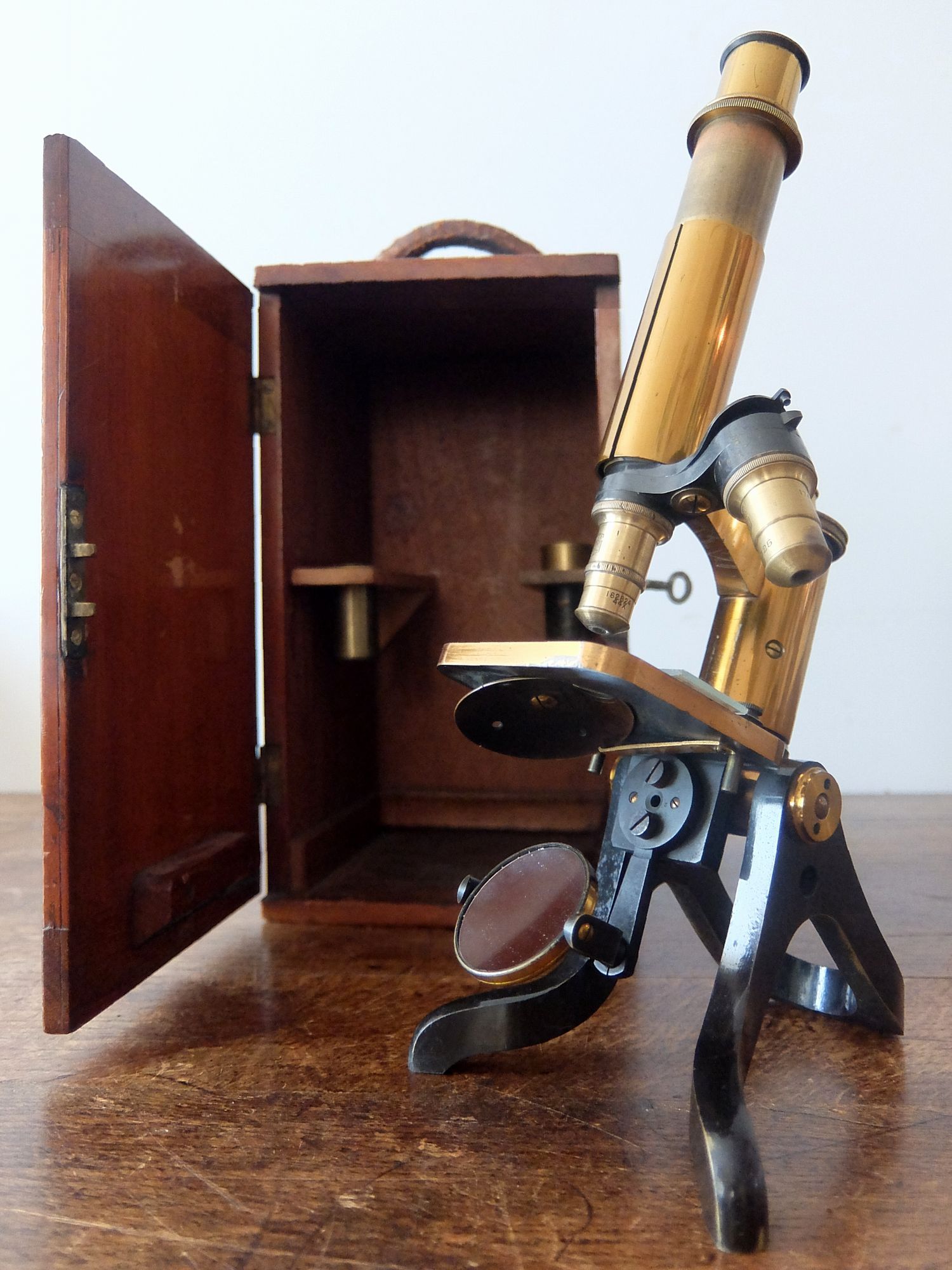 Microscope (A0626)