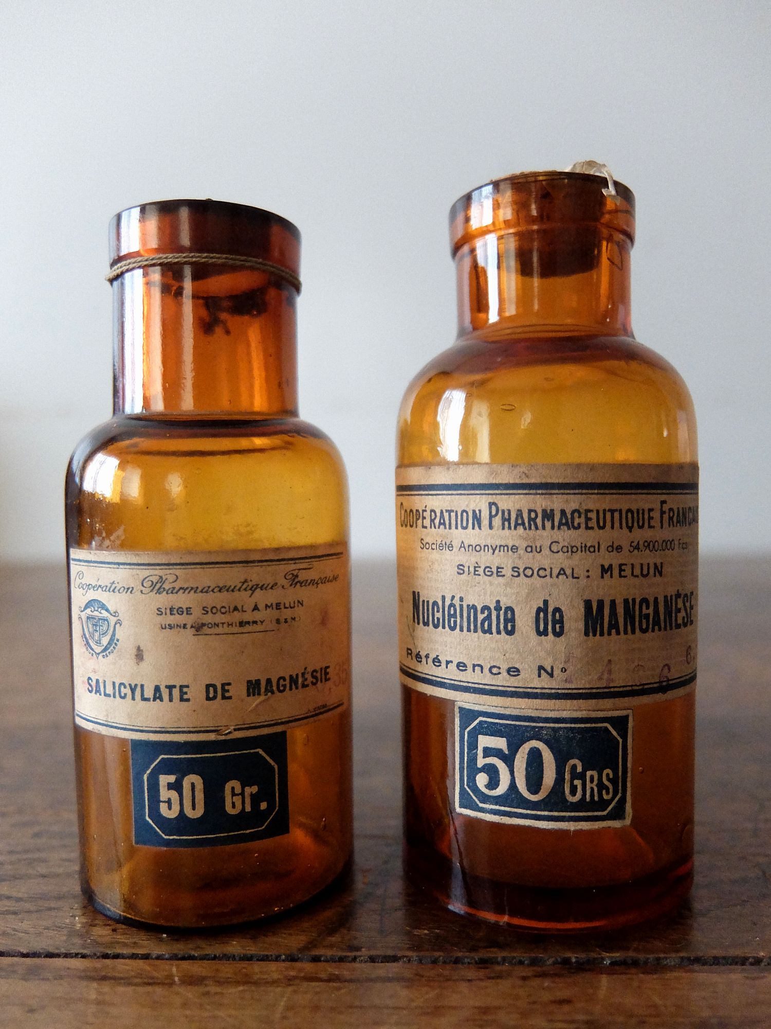 Medicine Bottle (A0822-01)