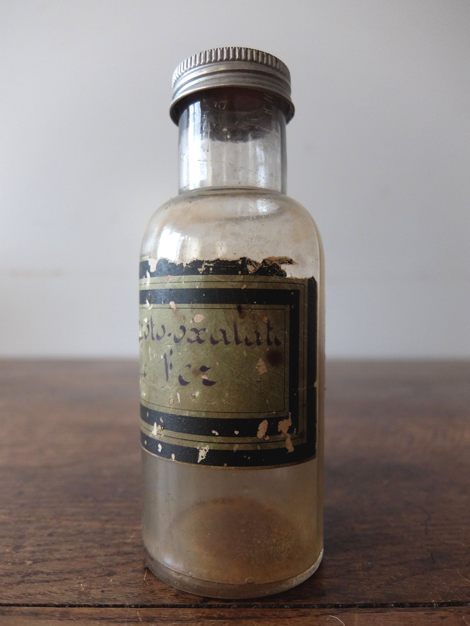 Medicine Bottle (A0822-02)