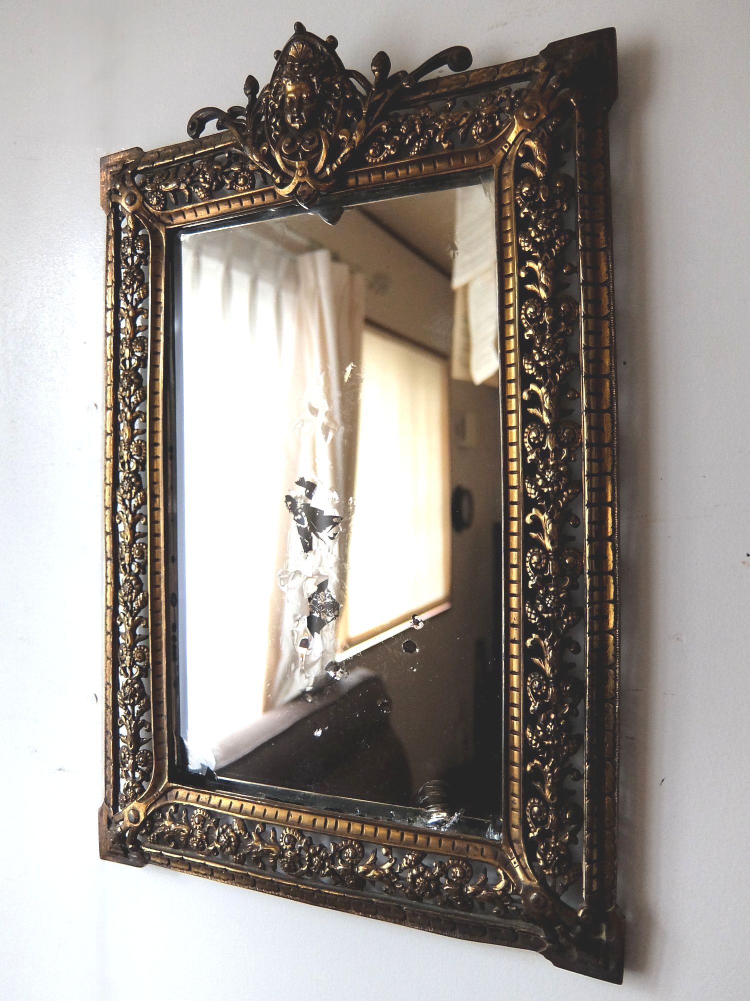 Brass Mirror (A1020)